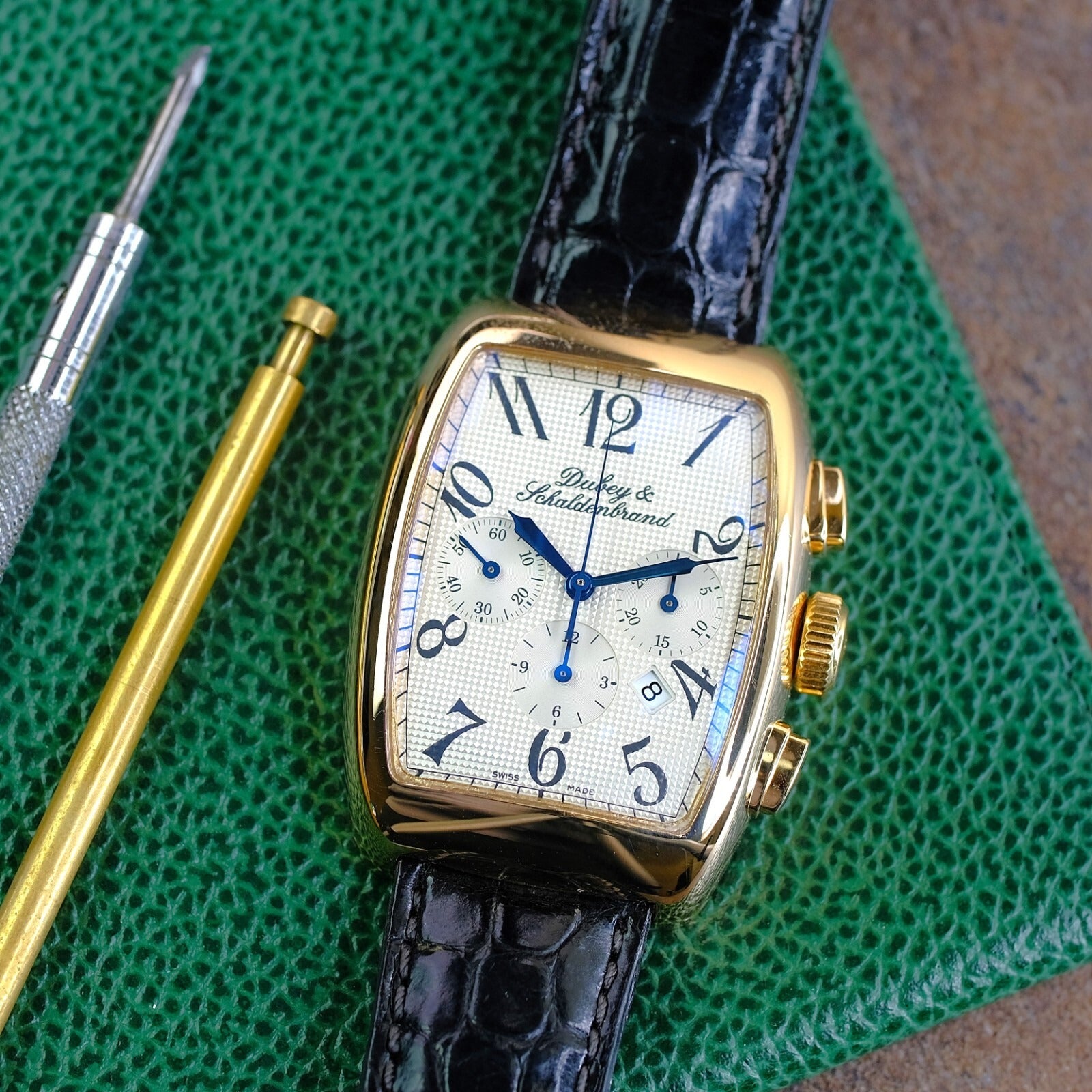 Dubery & Schaldenbrand Aerochrono Cream Dial 18K Yellow Gold Bezel Leather Band