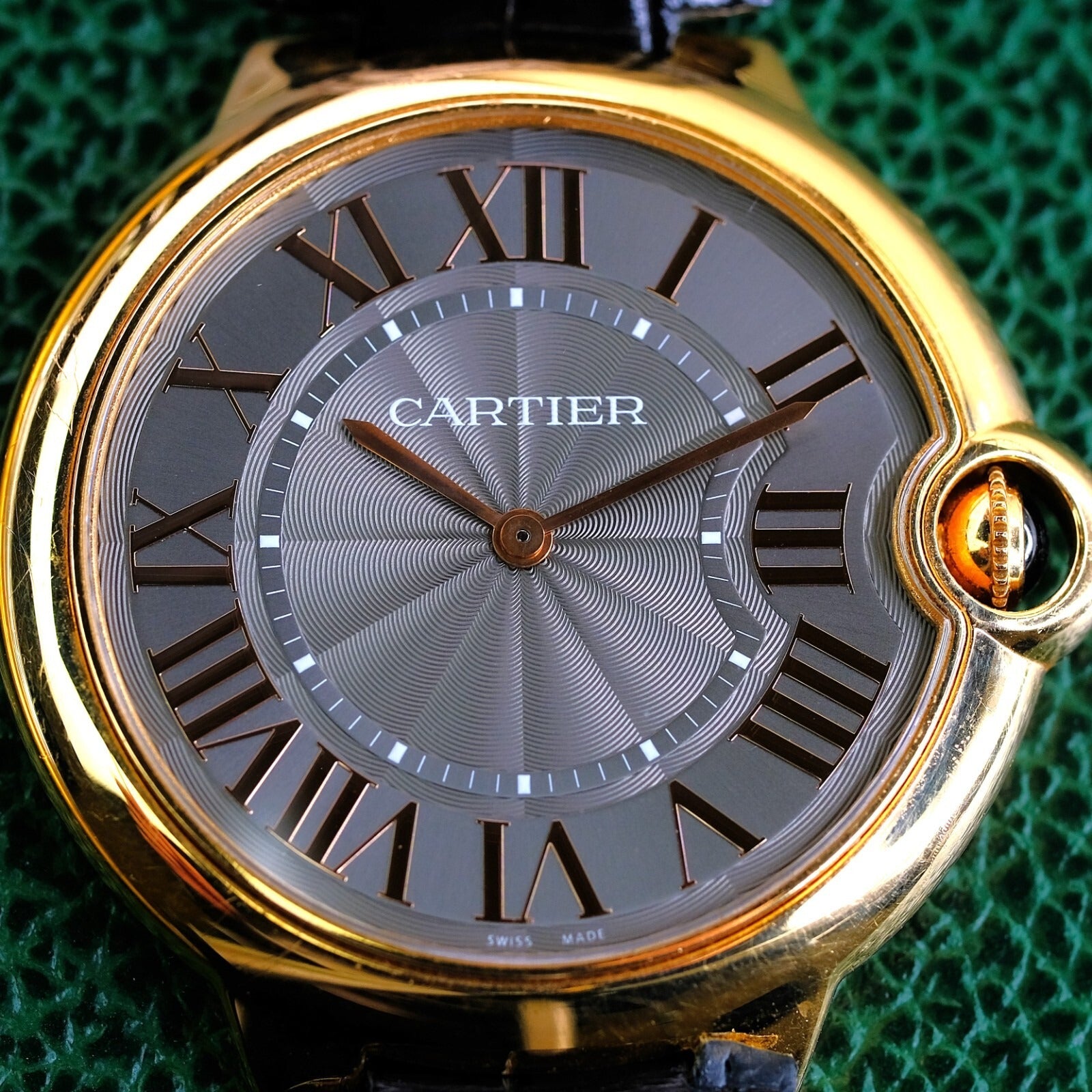 Cartier Ballon Blue W6920089 18K Solid Rose Gold Roman Dial Unisex 40mm Watch - Luxuriant Concierge