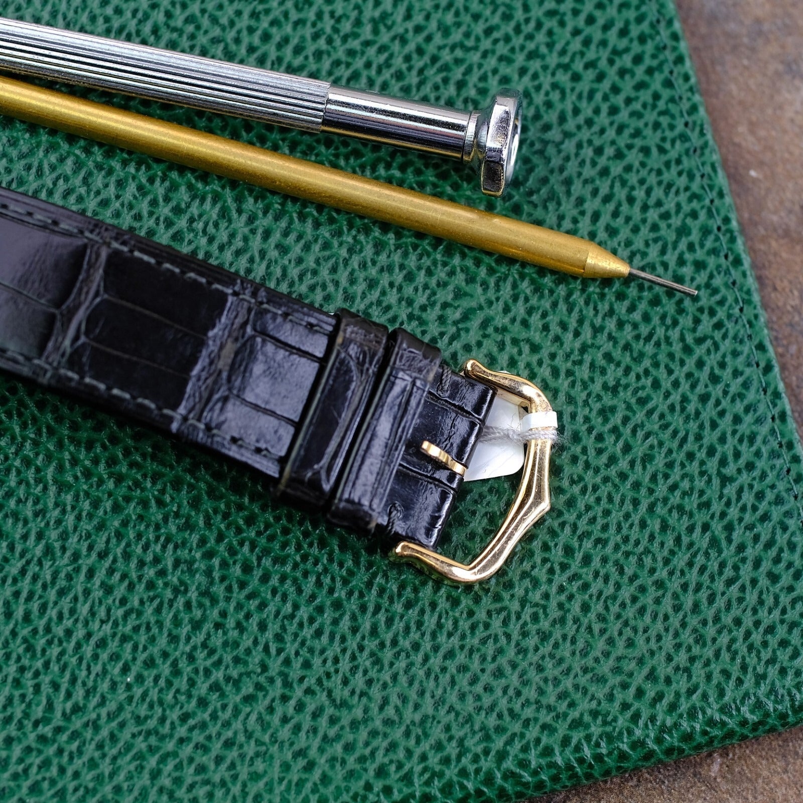 Cartier Ballon Blue W6920089 18K Solid Rose Gold Roman Dial Unisex 40mm Watch - Luxuriant Concierge