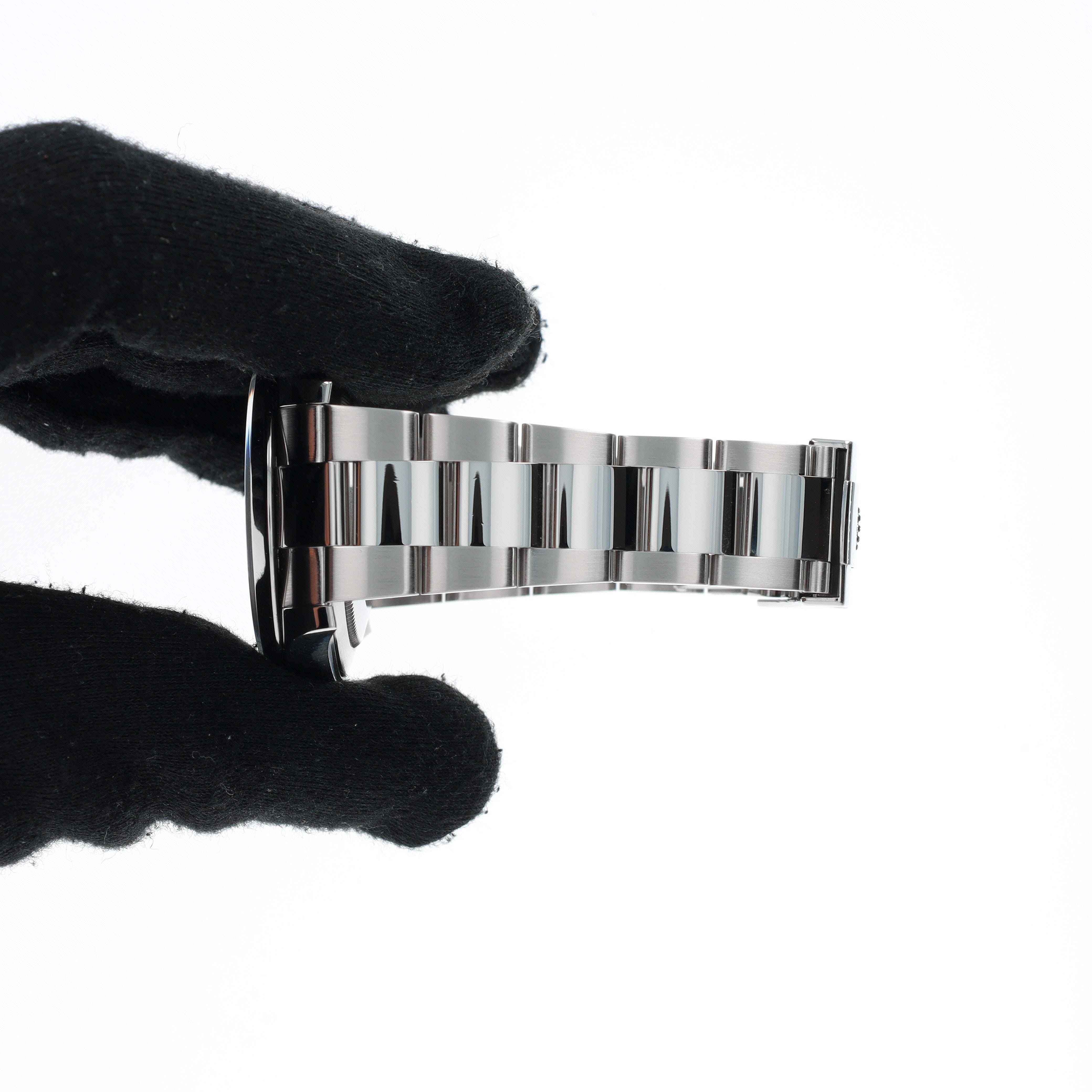 B&P Rolex Datejust 126300 41mm White Luminous Index Dial Smooth Bezel Oyster Band - Luxuriant Concierge