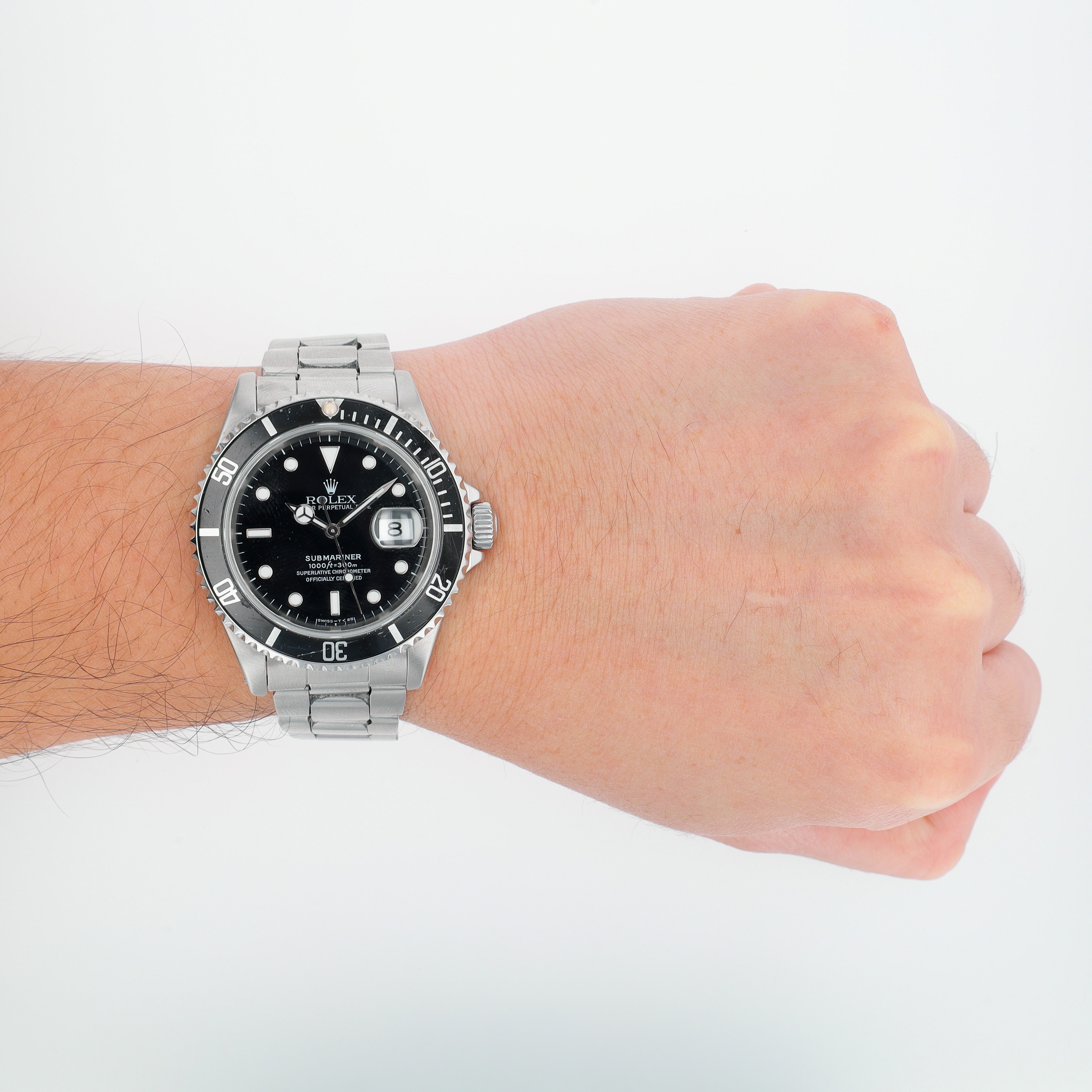 Rolex Submariner 16610 40mm Black Luminous Dial Rotatable Bezel w/ Black Insert Bezel Oyster Band