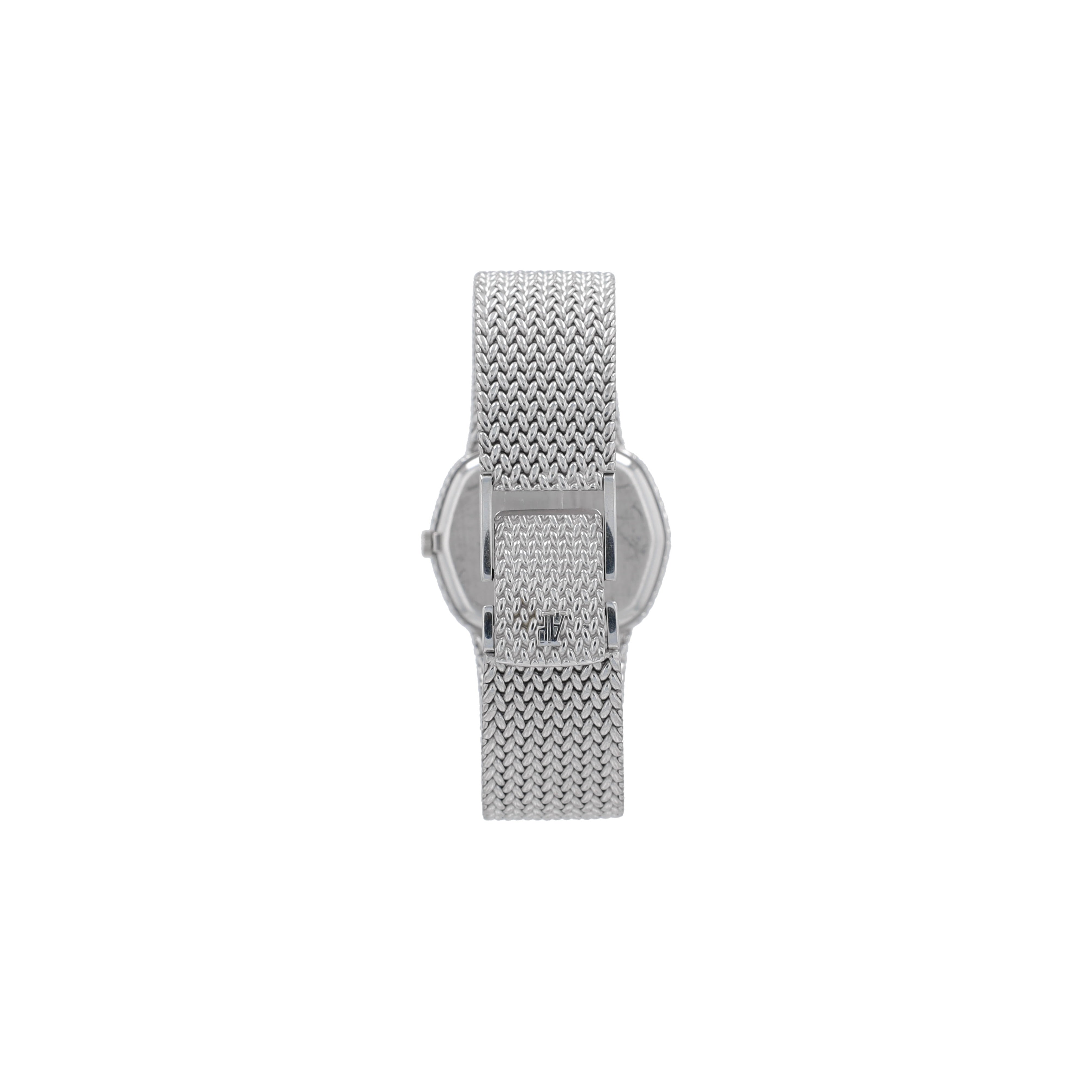AUDEMARS PIGUET, Octagonal, Mid-Size, 18KW Black, Integrated bracelet (white gold) - Luxuriant Concierge