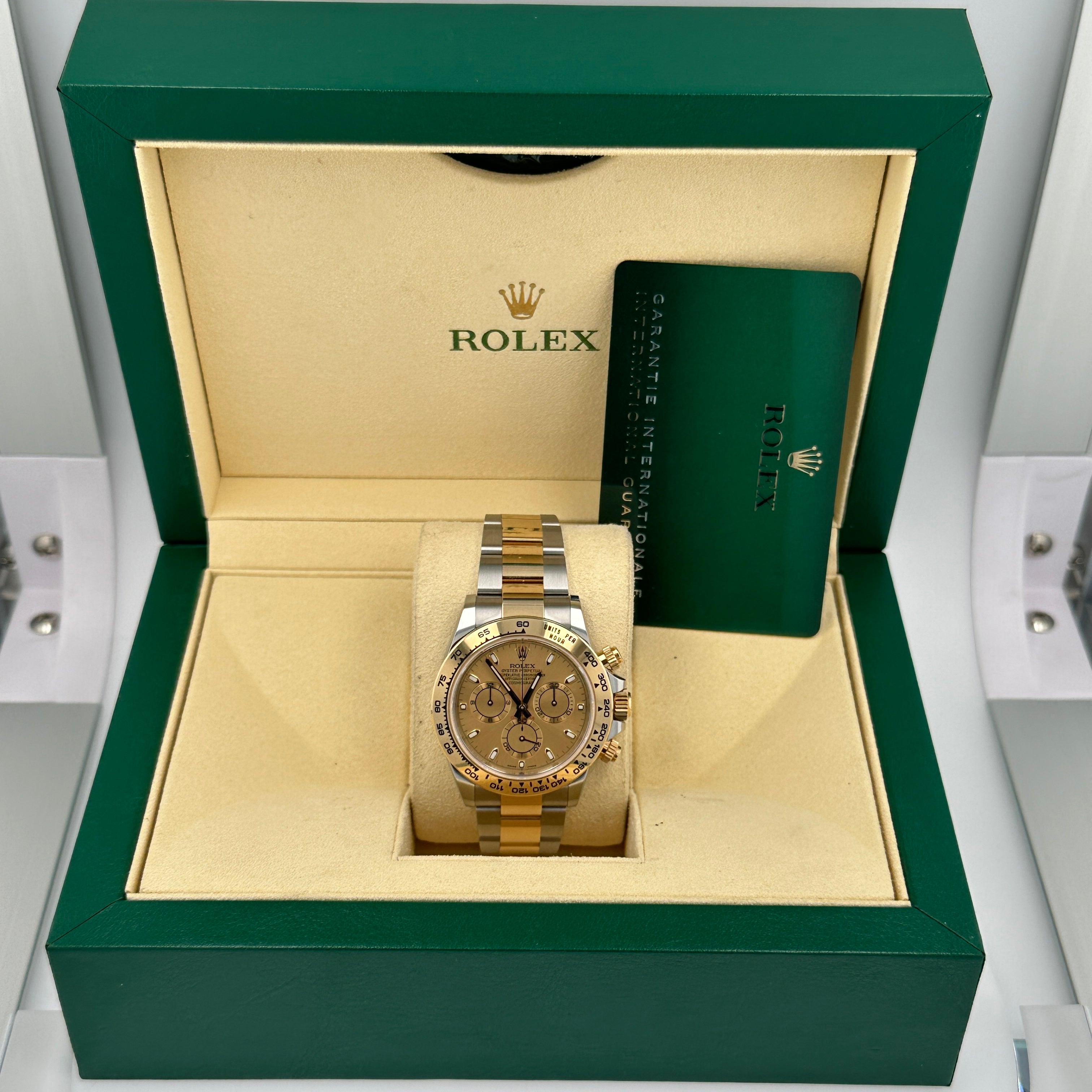 B&P Rolex Daytona 116503 40mm Champagne Small Index Luminous Dial Tachymetre Bezel Oyster Band - Luxuriant Concierge