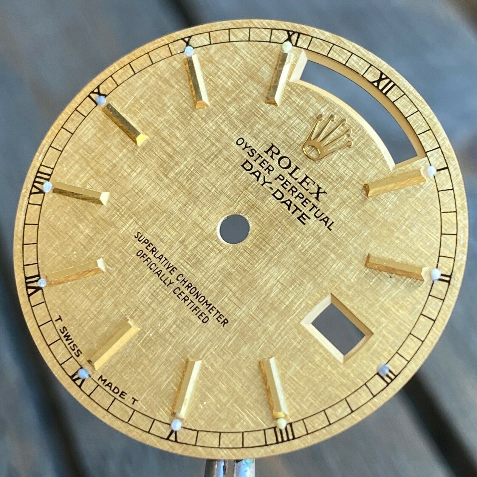 Original Rolex RARE Day-Date 18K Yellow Champagne Linen Index Dial - luxuriantconcierge