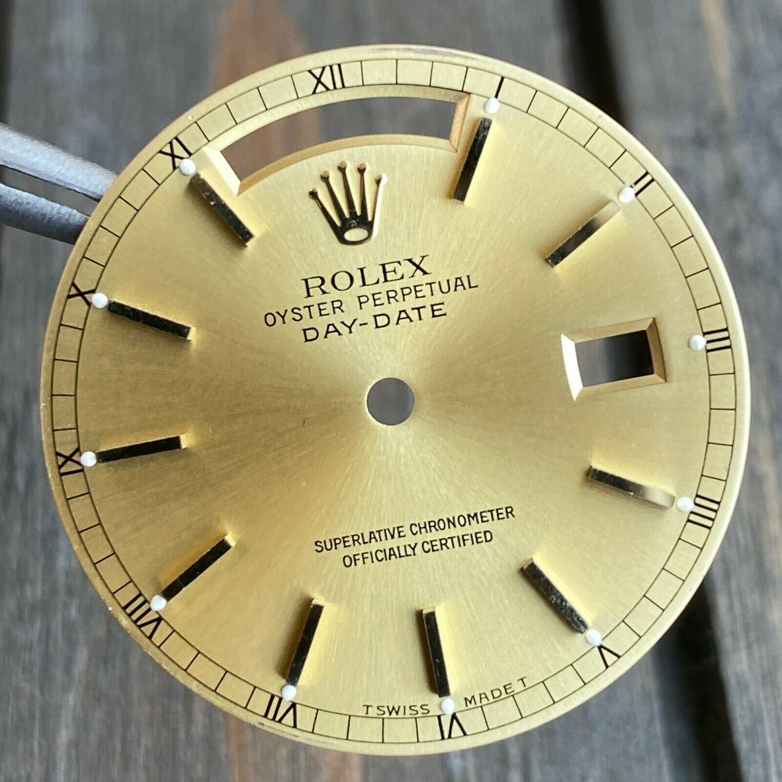 Rolex Day-Date 18K Yellow Gold Champagne Index w/ Roman Track Dial 36mm - luxuriantconcierge