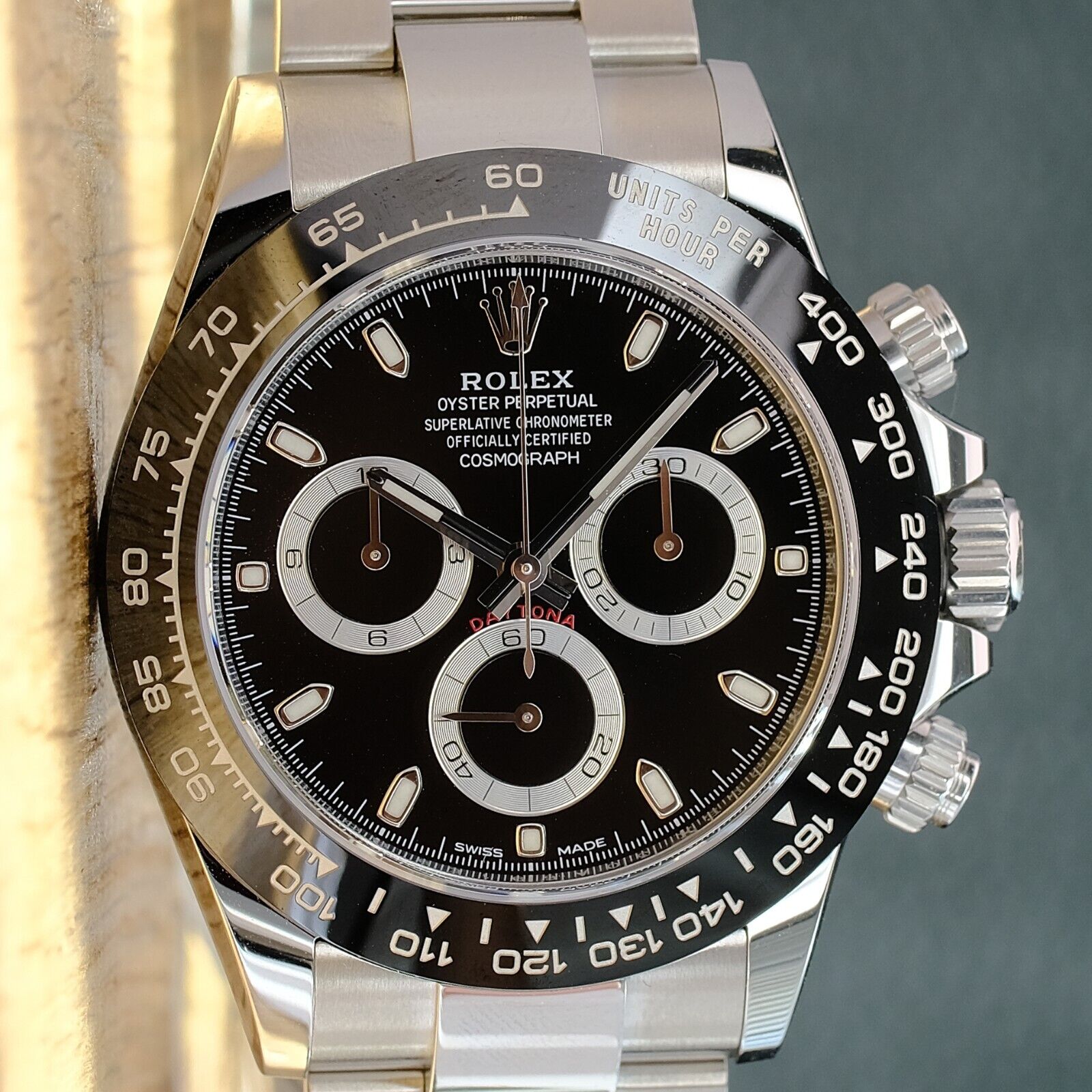 Rolex Daytona Black Dial Oyster Band 116500 - Luxuriant Concierge