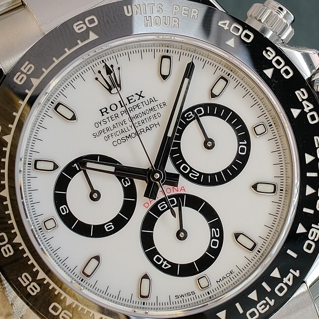 Rolex Daytona White Dial Oyster Band 116500 - Luxuriant Concierge