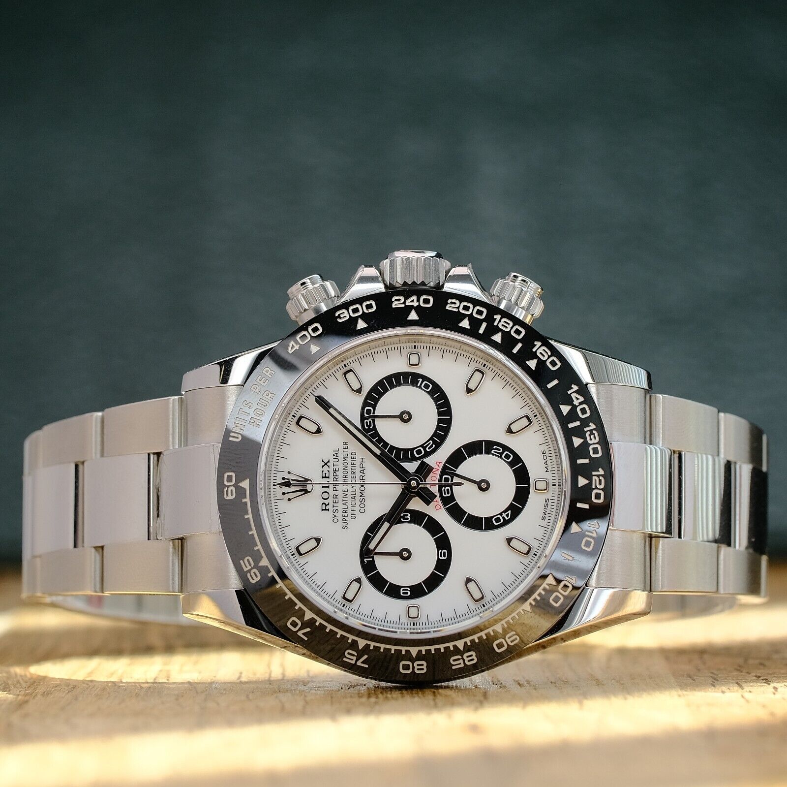 Rolex Daytona White Dial Oyster Band 116500 - Luxuriant Concierge