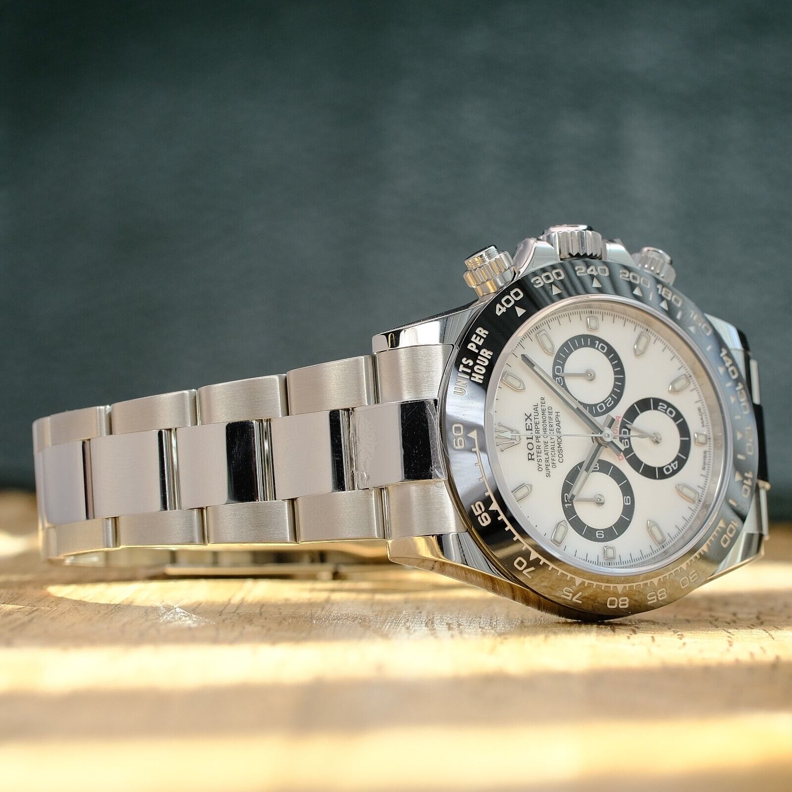 Rolex Daytona White Dial Oyster Band 116500 - Luxuriant Concierge