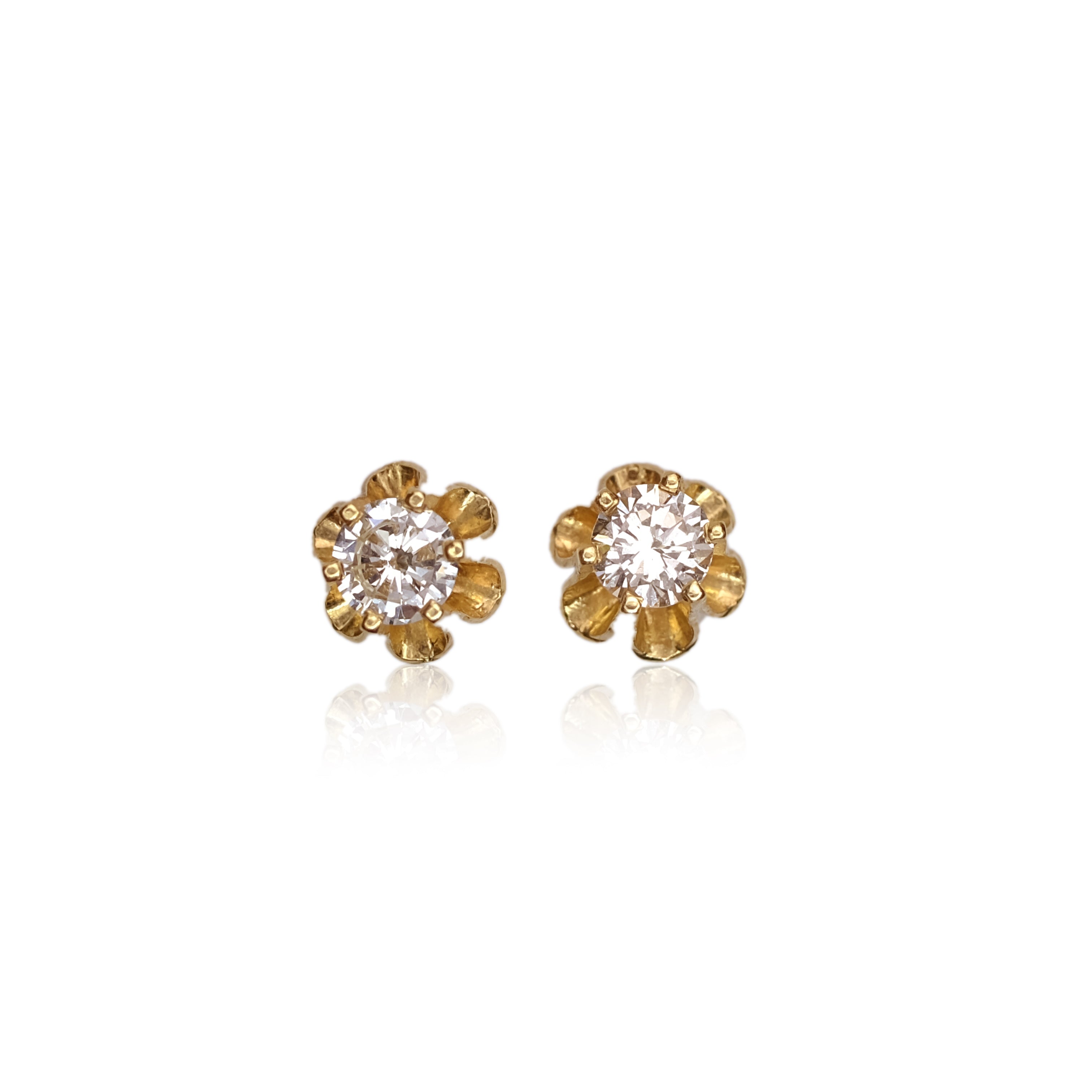 14K YELLOW GOLD DAMOND STUD EARRINGS 0.56CTW GENUINE DIAMOND FLOWER SETTING - Luxuriant Concierge