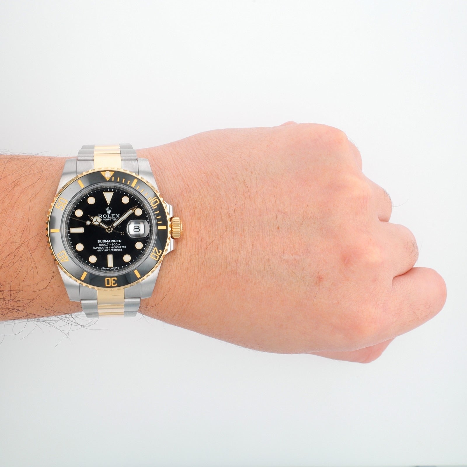 Rolex Submariner 116613LN Black Dial Bezel Two-Tone Oyster 40mm Men's Watch - Luxuriant Concierge