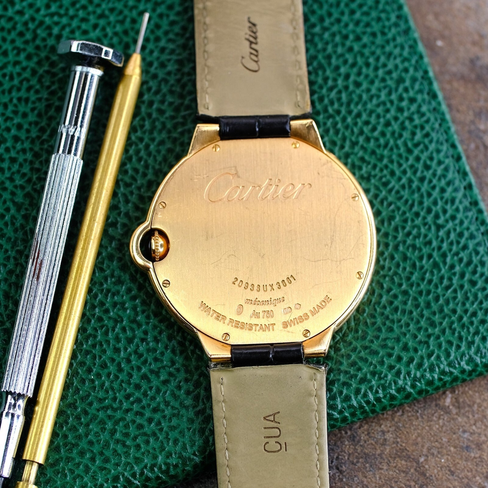 Cartier Ballon Blue W6920089 18K Solid Rose Gold Roman Dial Unisex 40mm Watch - Luxuriant Concierge