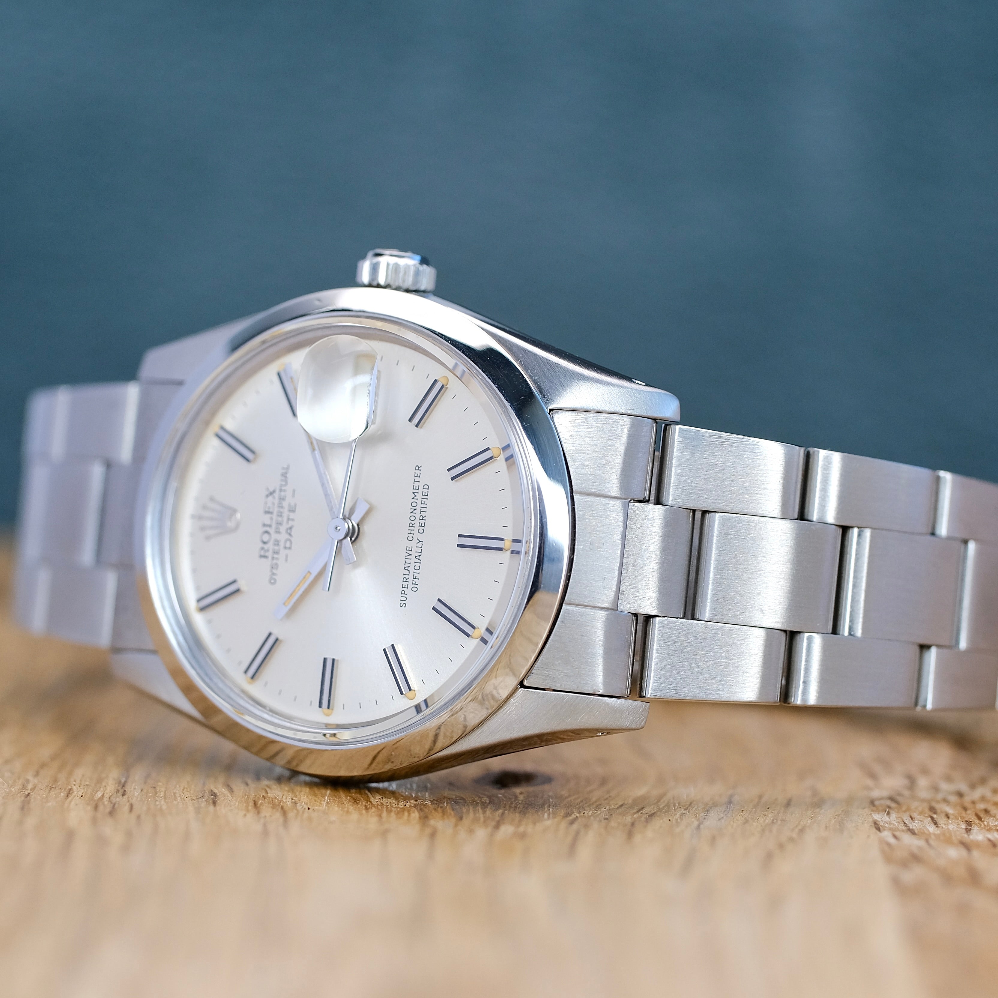 ROLEX DATE SILVER INDEX DIAL STEEL OYSTER WATCH 15000 BOX&PAPER - Luxuriant Concierge