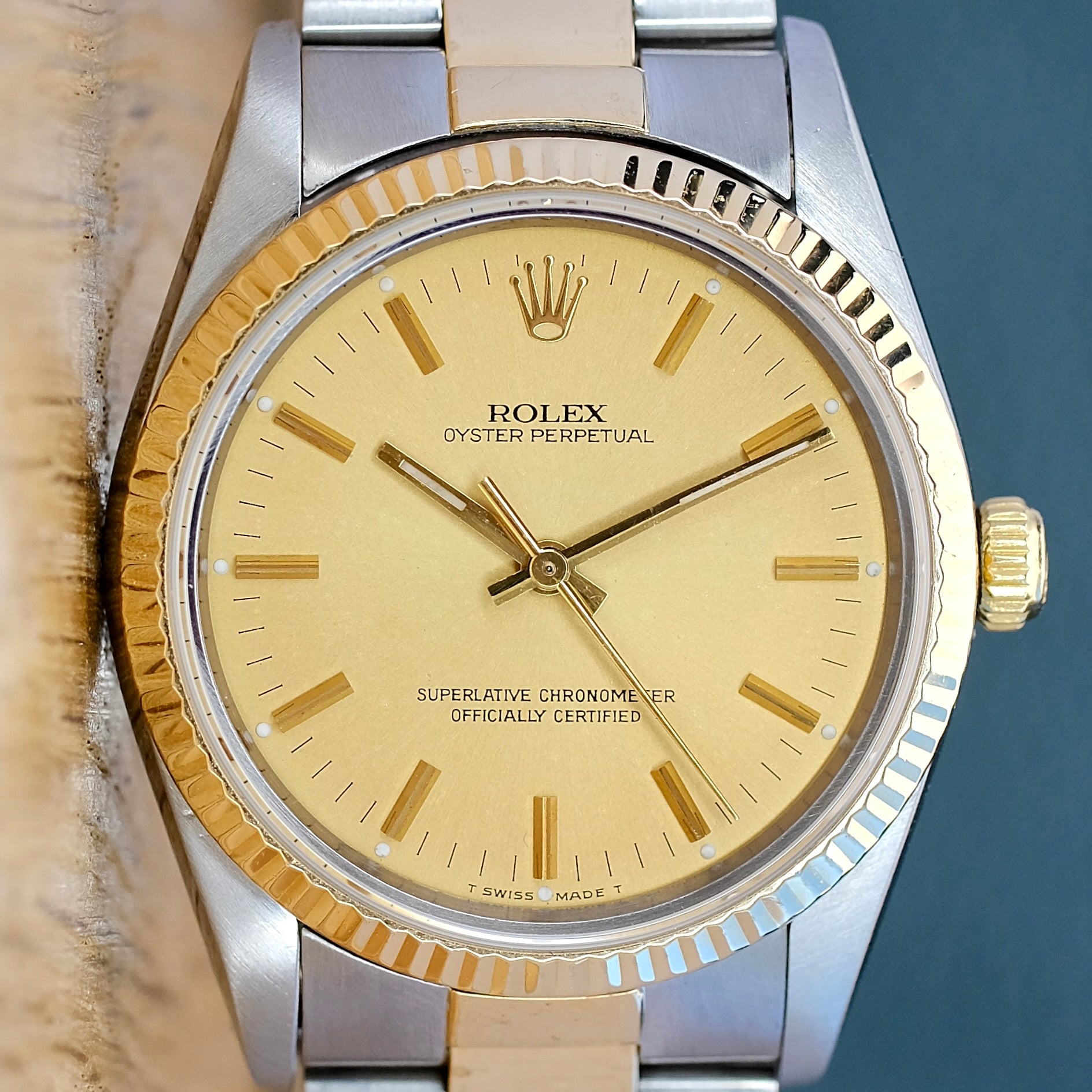 ROLEX OYSTER PERPETUAL CHAMPAGNE INDEX OYSTER BAND 14233 - Luxuriant Concierge