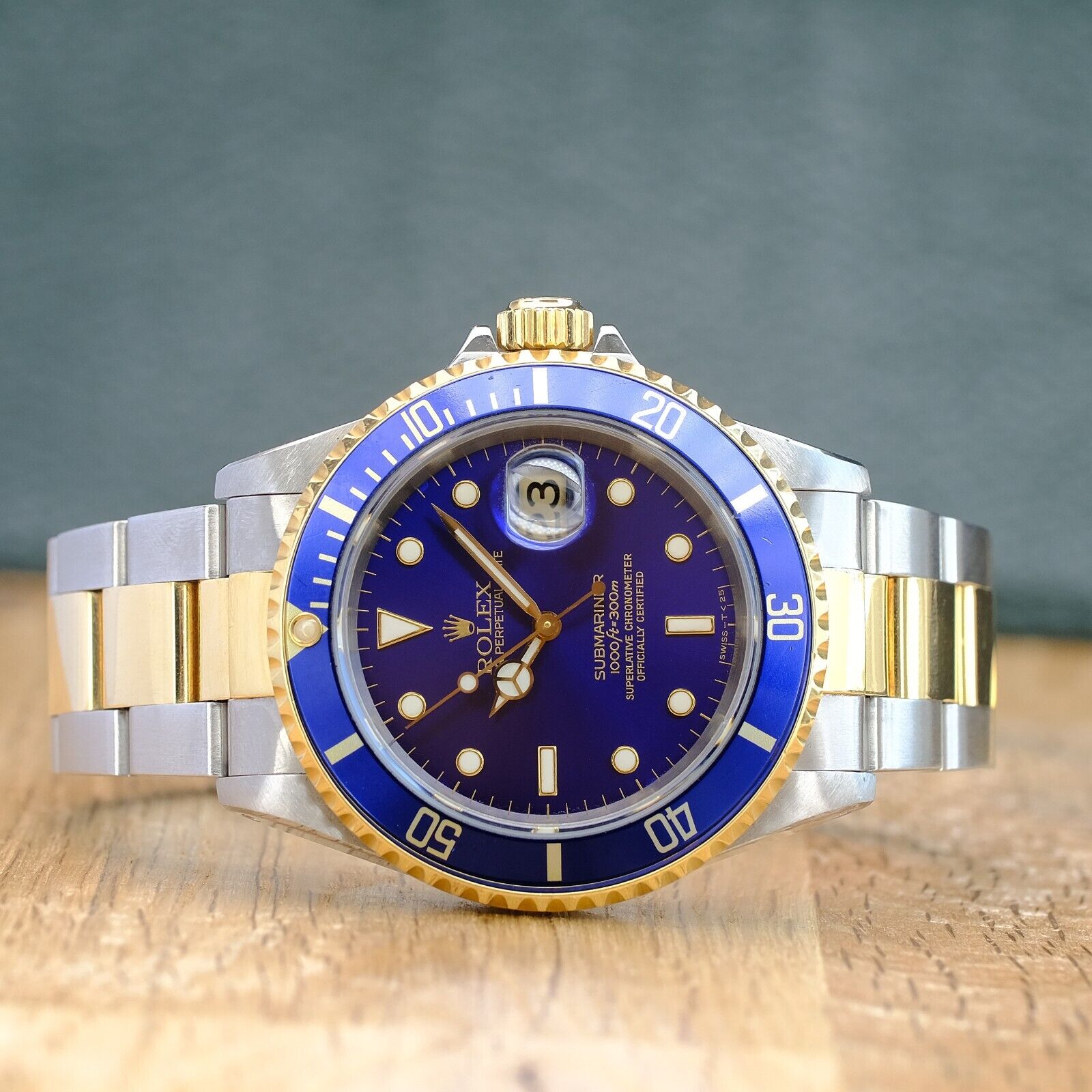 Rolex Submariner Blue Dial Oyster Band 16613 - UNPOLISHED - Luxuriant Concierge