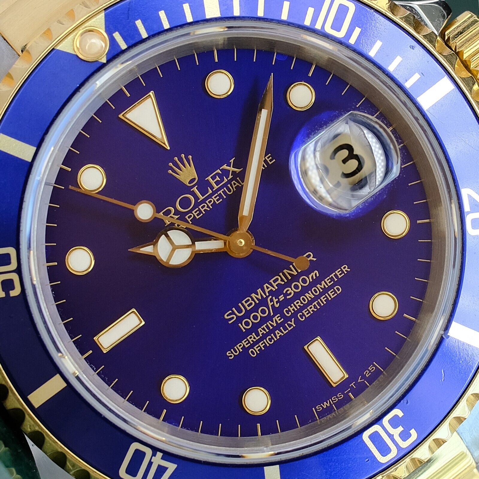 Rolex Submariner Blue Dial Oyster Band 16613 - UNPOLISHED - Luxuriant Concierge