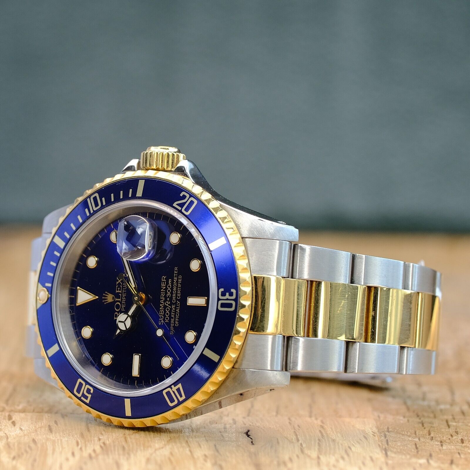 Rolex Submariner Blue Dial Oyster Band 16613 - UNPOLISHED - Luxuriant Concierge