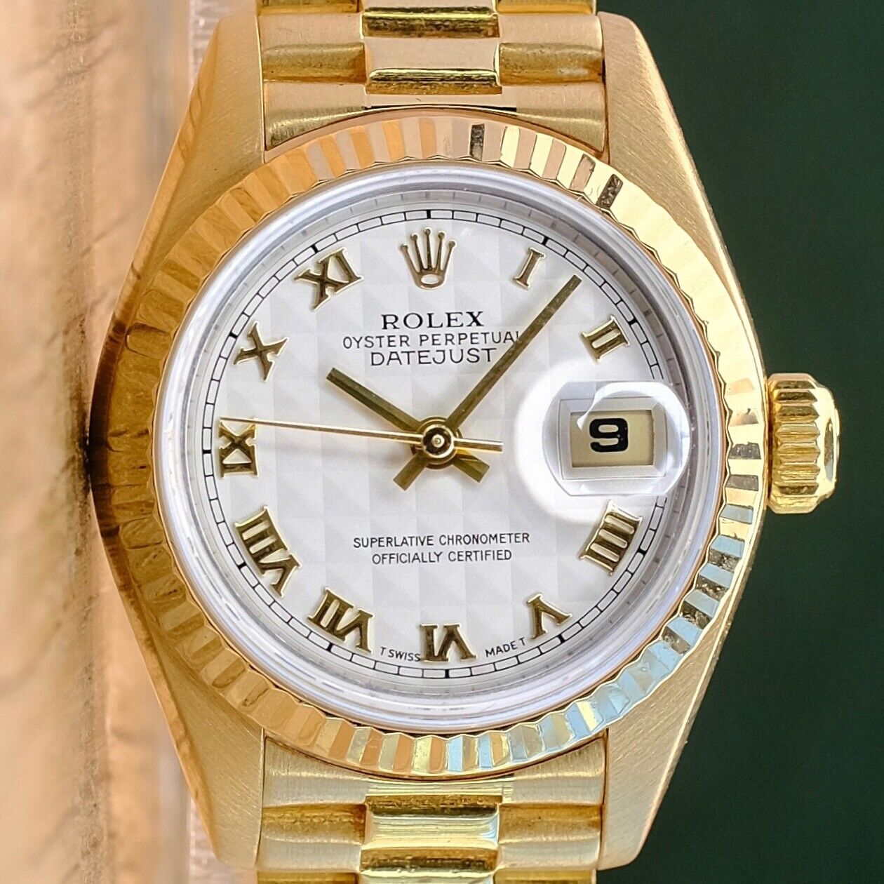 ROLEX DATEJUST CREAM PYRAMID ROMAN DIAL 18K YELLOW GOLD PRESIDENT 69178 - Luxuriant Concierge