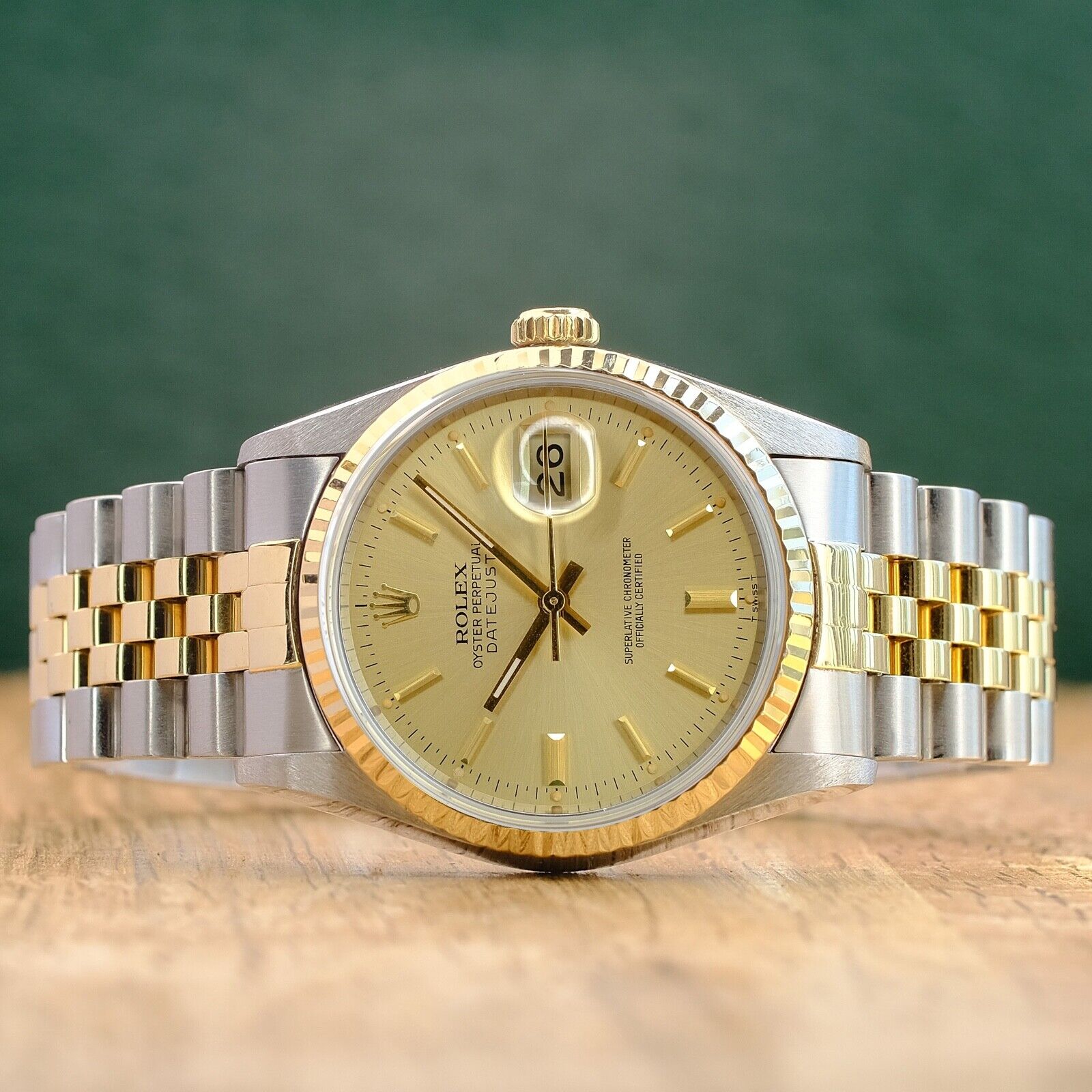 ROLEX DATEJUST CHAMPAGNE INDEX DIAL 18K GOLD & STEEL JUBILEE 16233 - Luxuriant Concierge