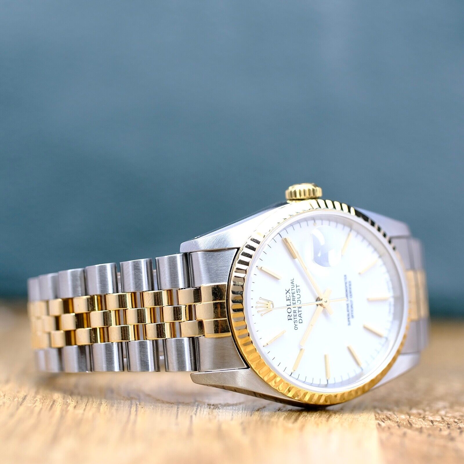 ROLEX DATEJUST WHITE INDEX DIAL 18K GOLD & STEEL JUBILEE 16233 - Luxuriant Concierge