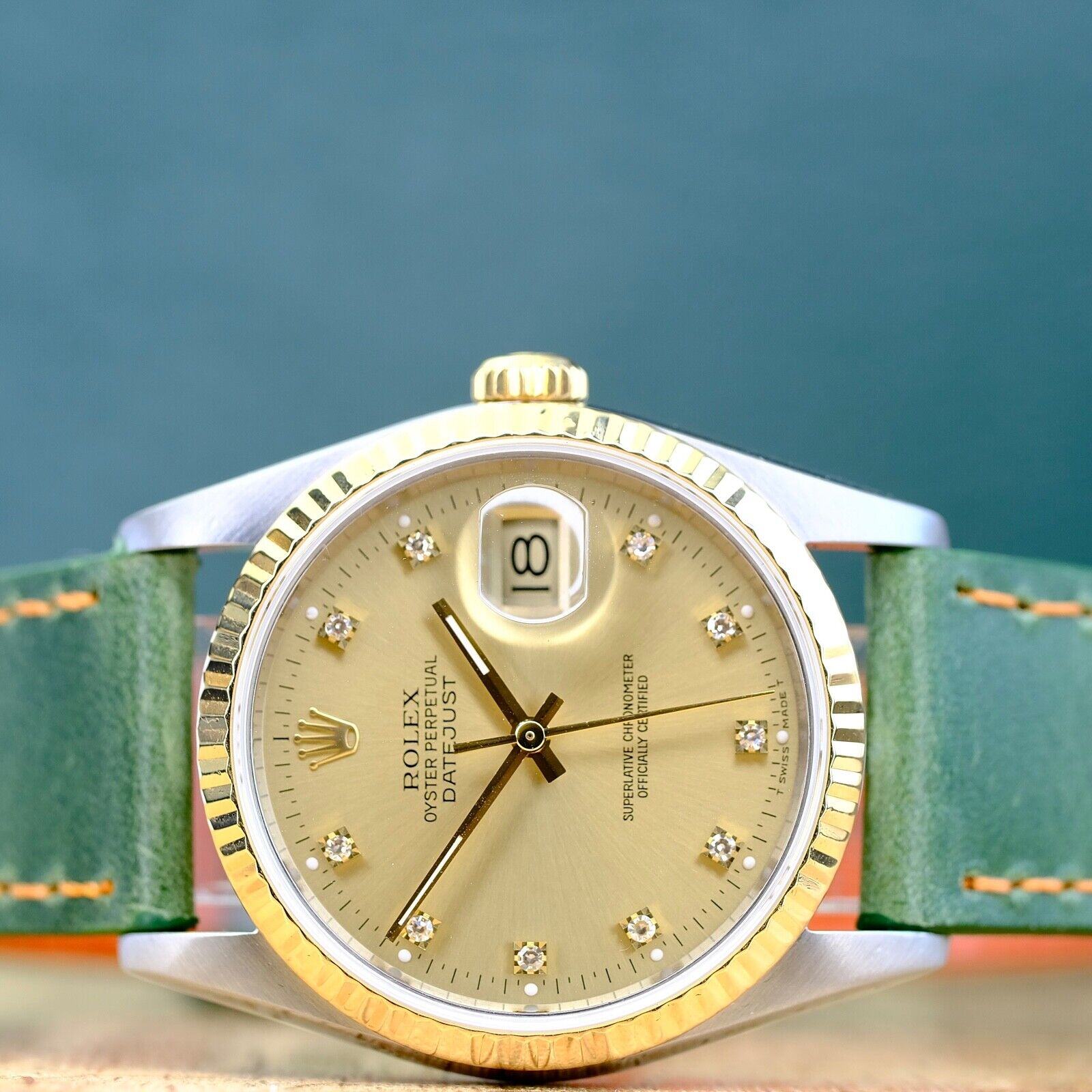 ROLEX DATEJUST CHAMPAGNE INDEX DIAL 18K GOLD & STEEL JUBILEE - Luxuriant Concierge