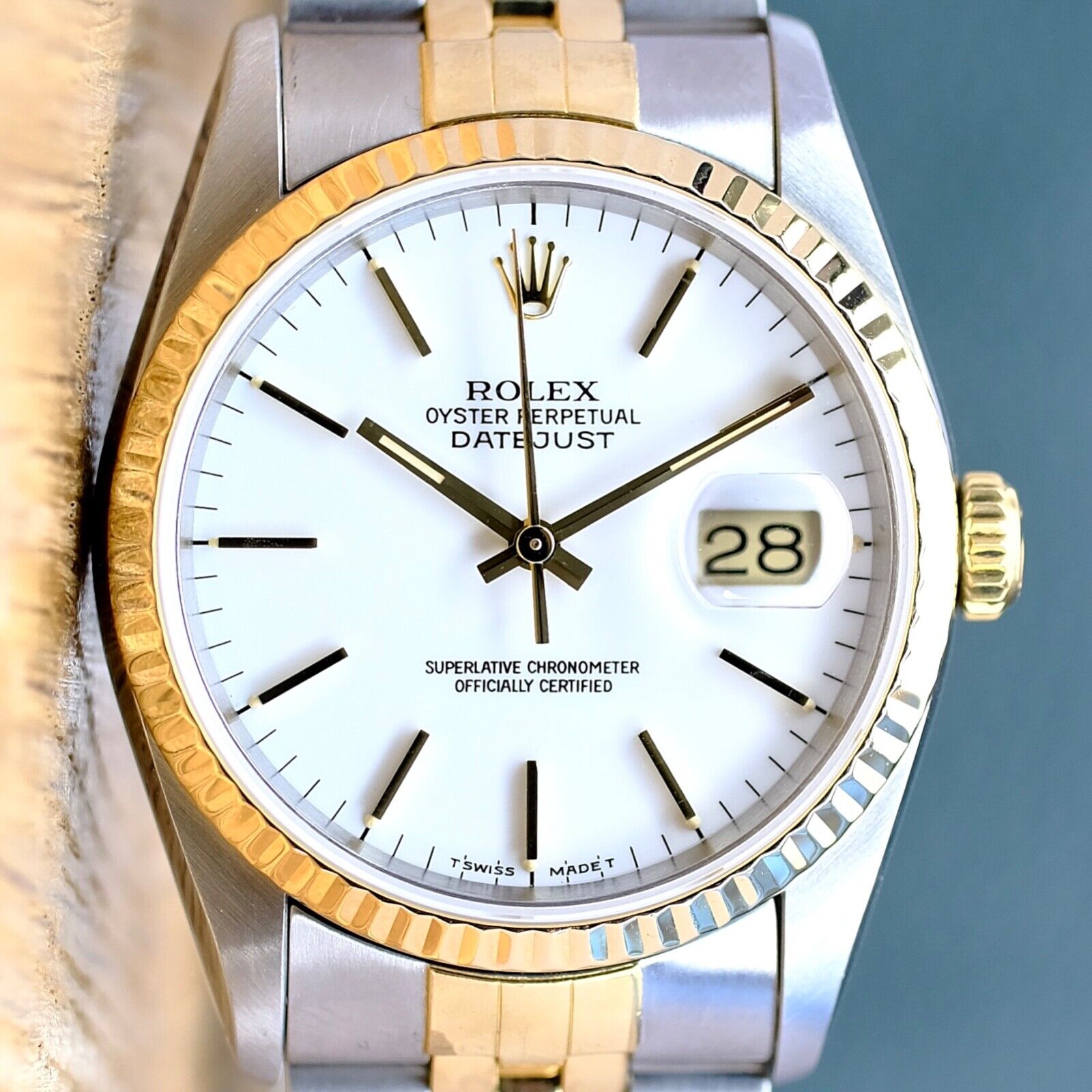 ROLEX DATEJUST WHITE INDEX DIAL 18K GOLD & STEEL JUBILEE 16233 BOX&PAPER - Luxuriant Concierge