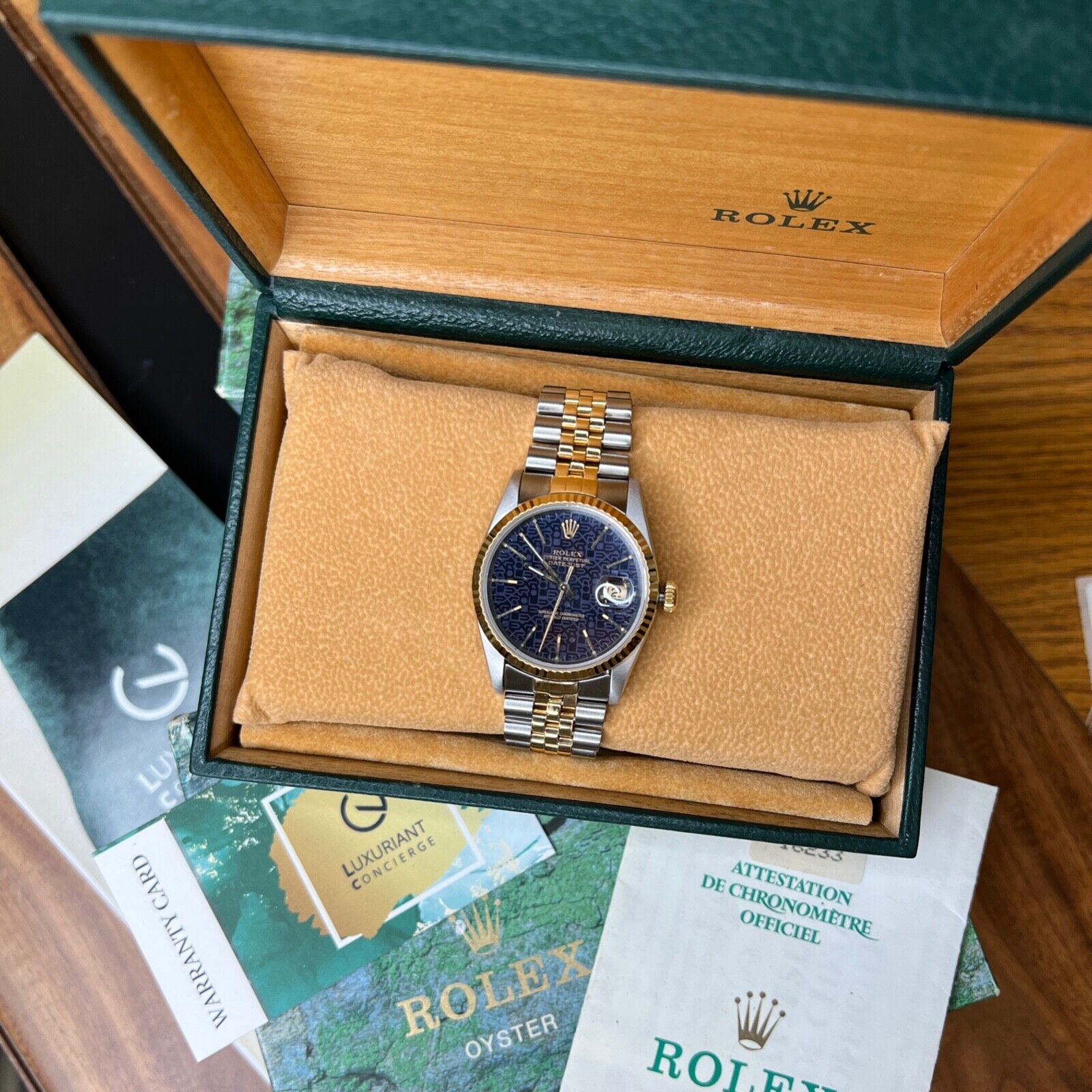 ROLEX DATEJUST PURPLE JUBILEE INDEX DIAL 18K GOLD & STEEL JUBILEE 116233 - Luxuriant Concierge