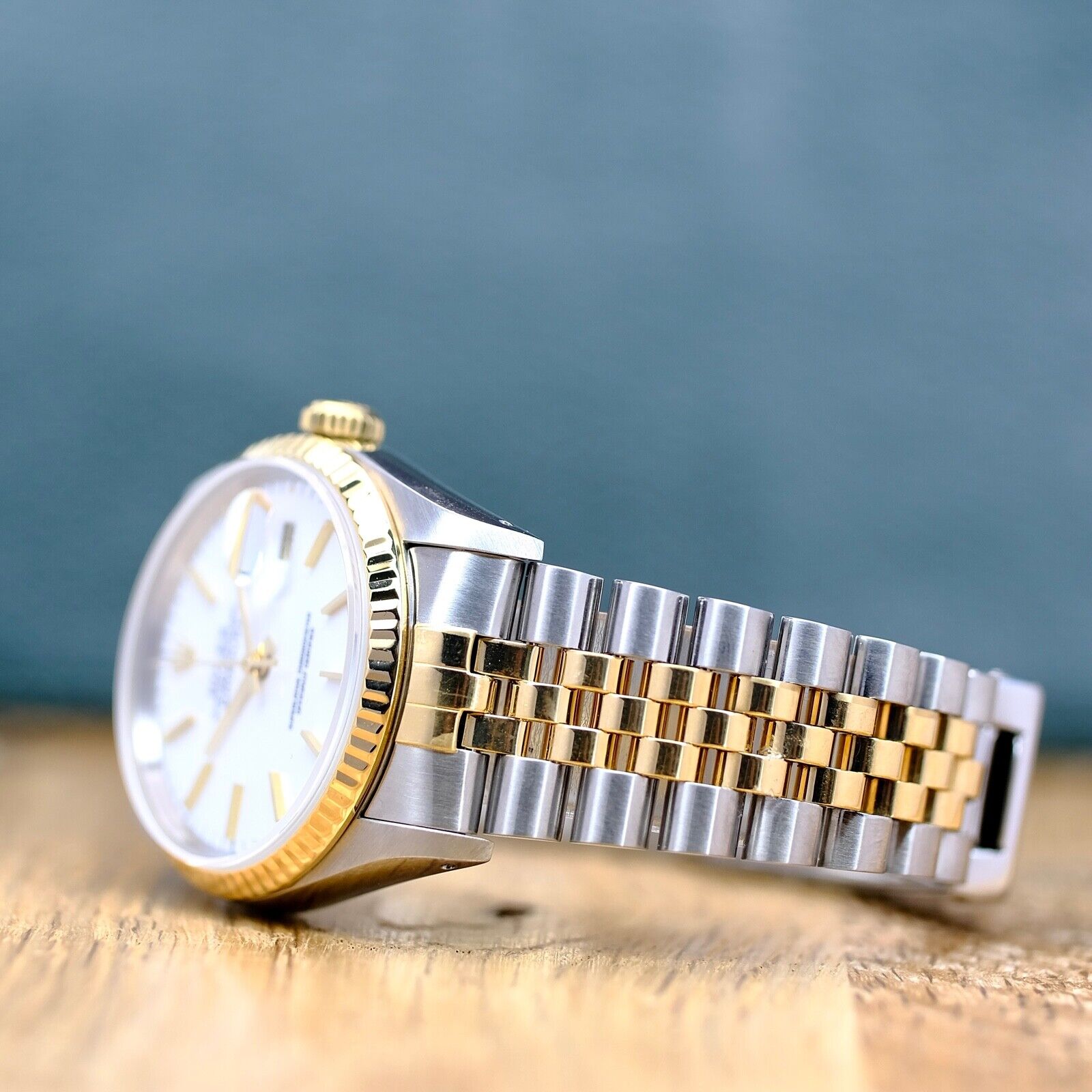 ROLEX DATEJUST WHITE INDEX DIAL 18K GOLD & STEEL JUBILEE 16233 BOX&PAPER - Luxuriant Concierge