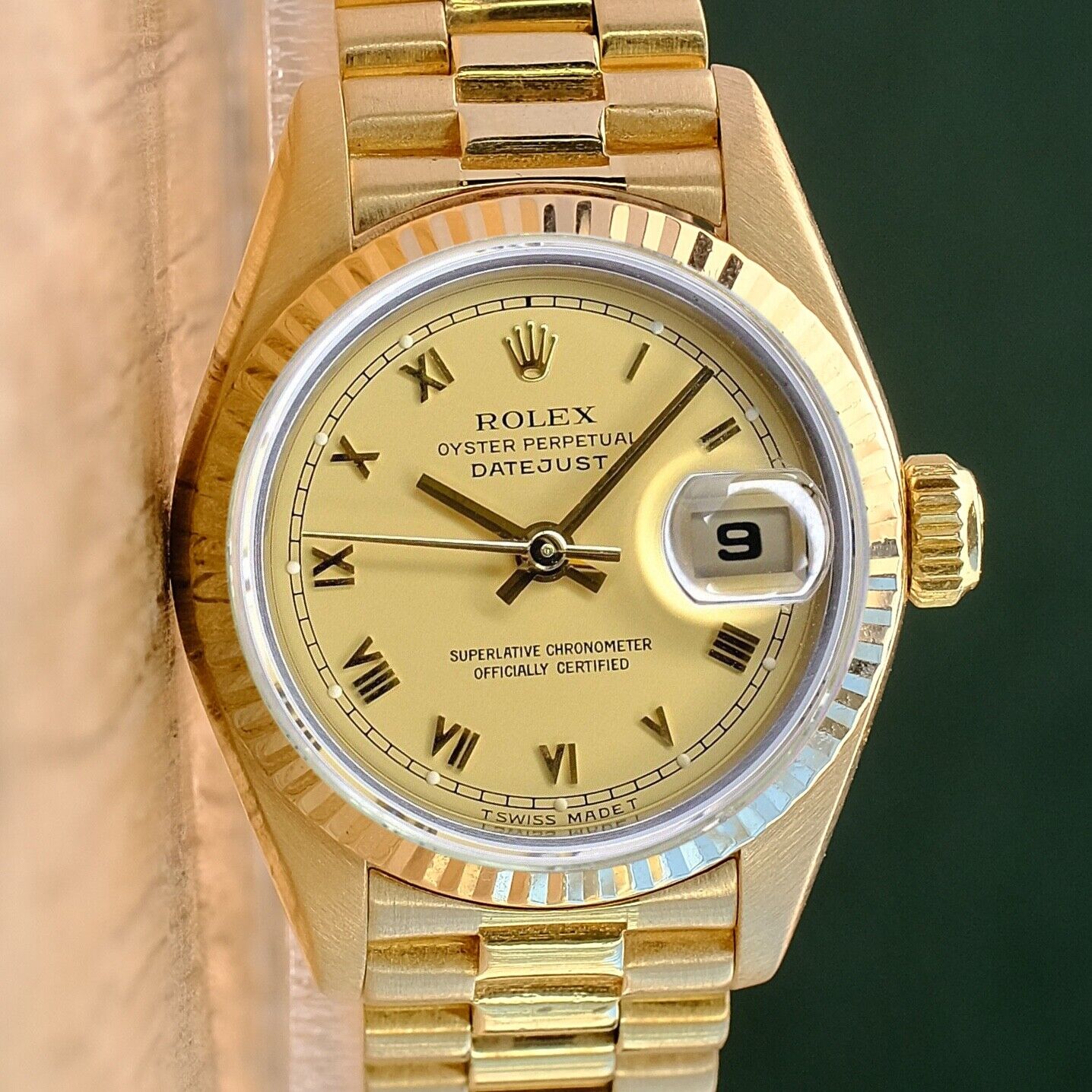 ROLEX DATEJUST CHAMPAGNE ROMAN DIAL 18K YELLOW GOLD PRESIDENT 69178 - Luxuriant Concierge