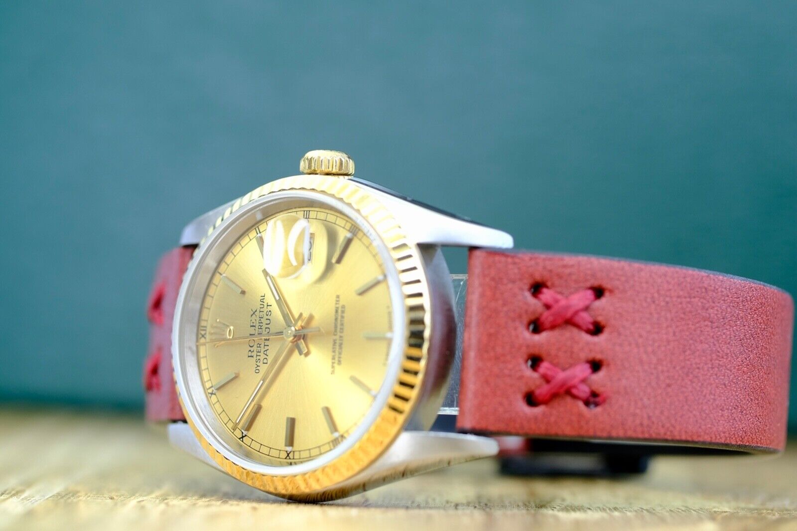 ROLEX DATEJUST CHAMPAGNE INDEX DIAL RED LEATHER 16233 BOX&PAPER - Luxuriant Concierge