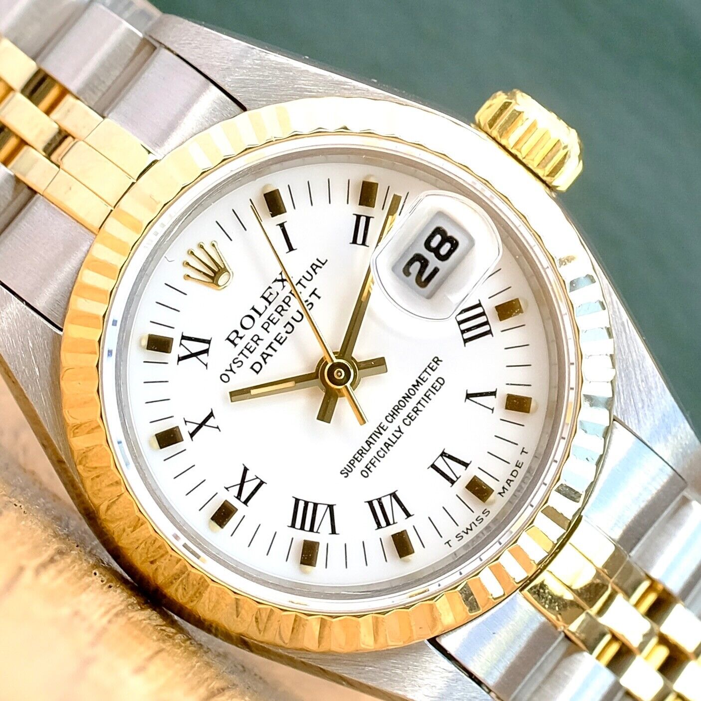 ROLEX DATEJUST WHITE INDEX DIAL 18K GOLD & STEEL JUBILEE WATCH 69173 - Luxuriant Concierge