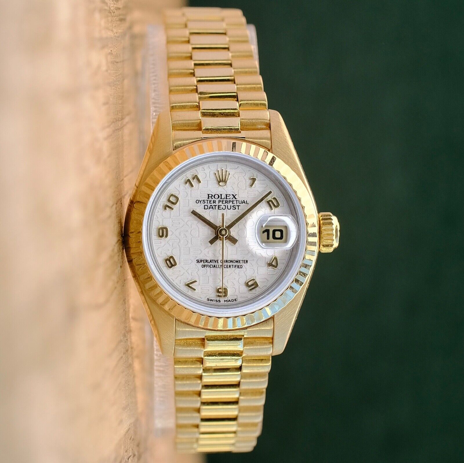 ROLEX DATEJUST CREAM JUBILEE DIAL 18K YELLOW GOLD PRESIDENT 69178 BOX&PAPER - Luxuriant Concierge