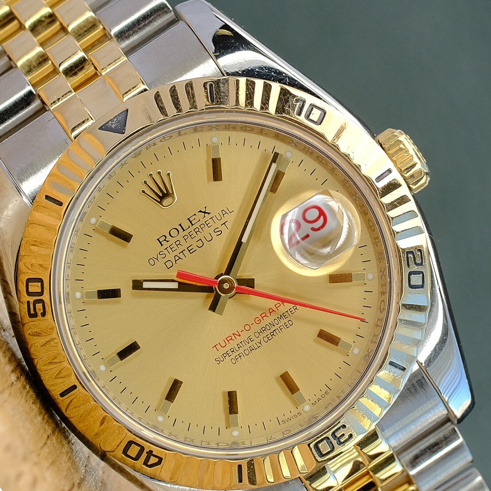 ROLEX DATEJUST CHAMPAGNE INDEX DIAL 18K GOLD & STEEL JUBILEE 116233 - Luxuriant Concierge