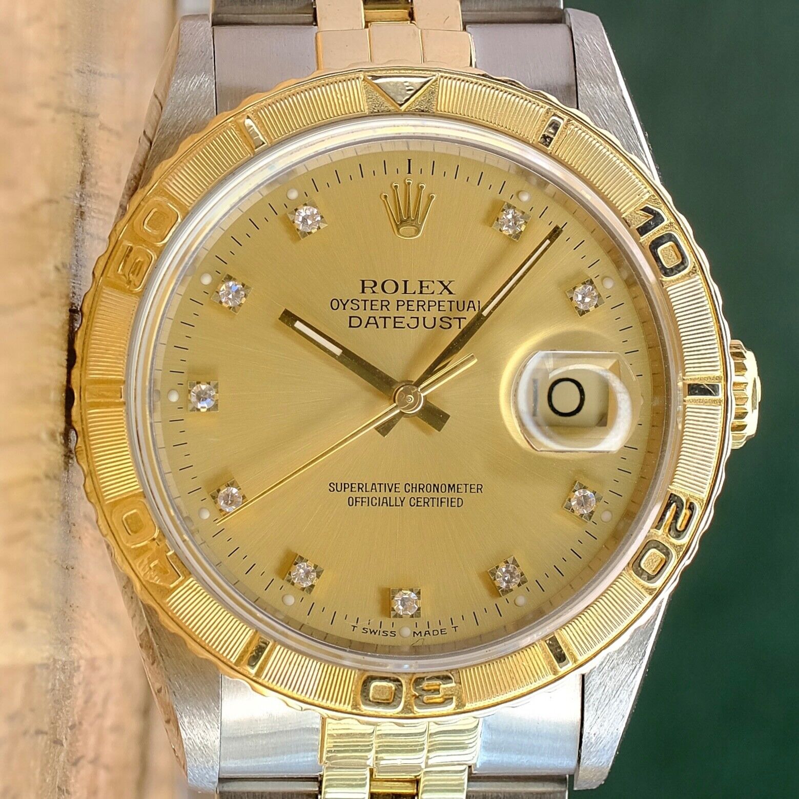 ROLEX DATEJUST CHAMPAGNE INDEX DIAL 18K GOLD & STEEL JUBILEE 16263 - Luxuriant Concierge