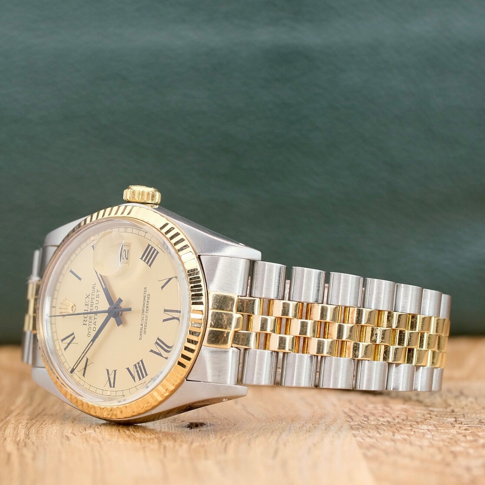 ROLEX DATEJUST CHAMPAGNE BUCKLEY DIAL 18KY-STEEL JUBILEE 16233 BOX&PAPER - Luxuriant Concierge