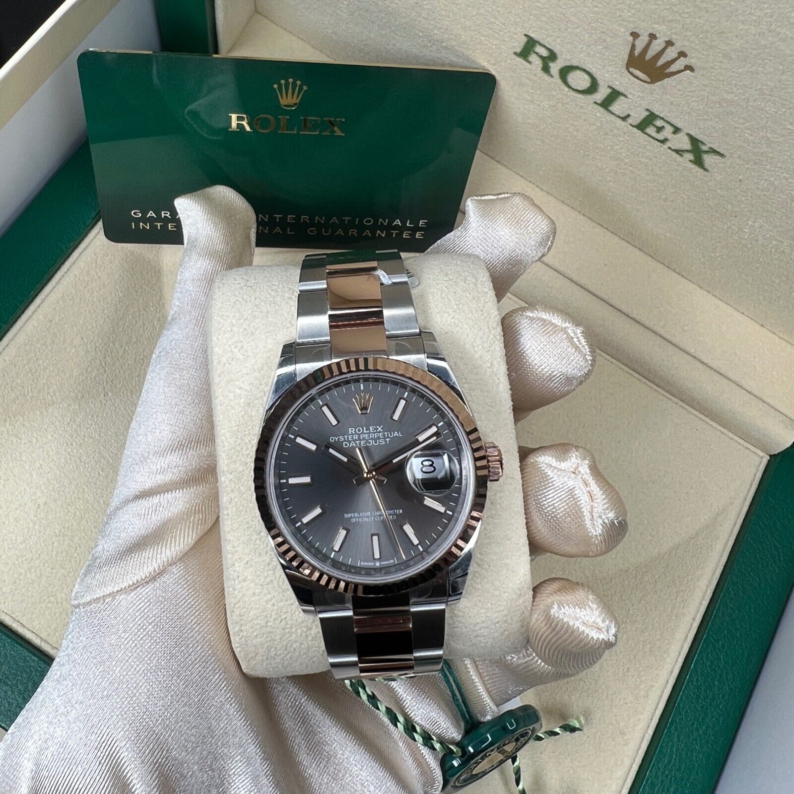 ROLEX DATEJUST GREY INDEX DIAL 18K GOLD & STEEL JUBILEE 126231 - Luxuriant Concierge