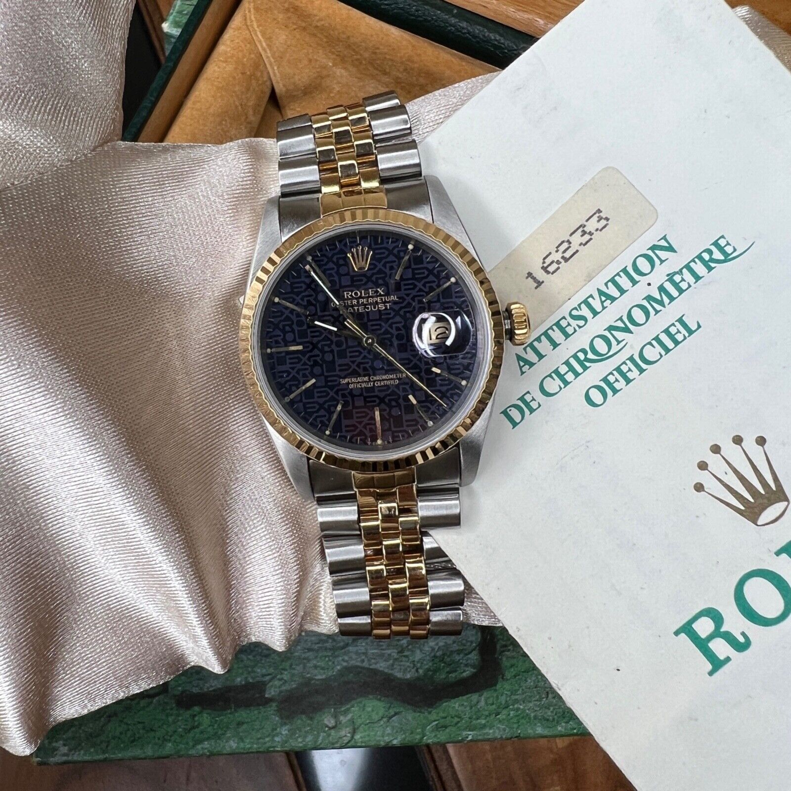 ROLEX DATEJUST PURPLE JUBILEE INDEX DIAL 18K GOLD & STEEL JUBILEE 116233 - Luxuriant Concierge