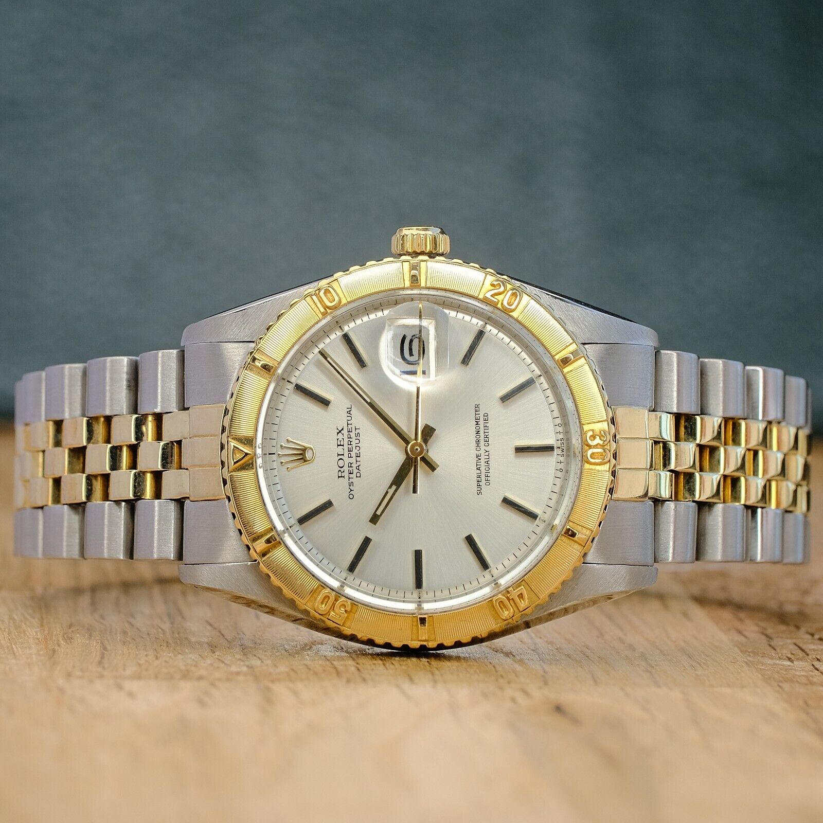 ROLEX DATEJUST SILVER INDEX DIAL 18K GOLD & STEEL JUBILEE 16253 - Luxuriant Concierge