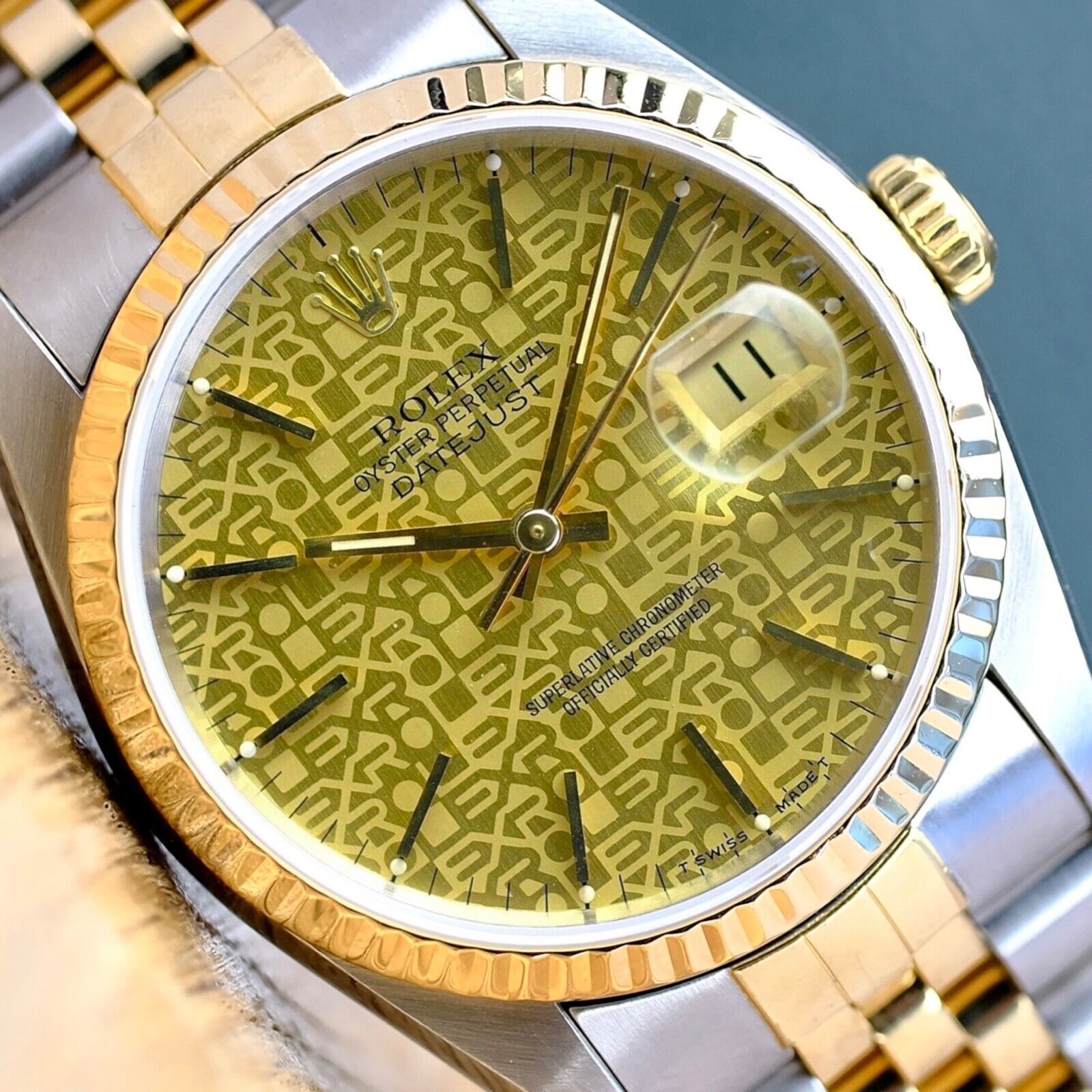 ROLEX DATEJUST CHAMPAGNE INDEX DIAL 18KY & STEEL JUBILEE 16233 - Luxuriant Concierge