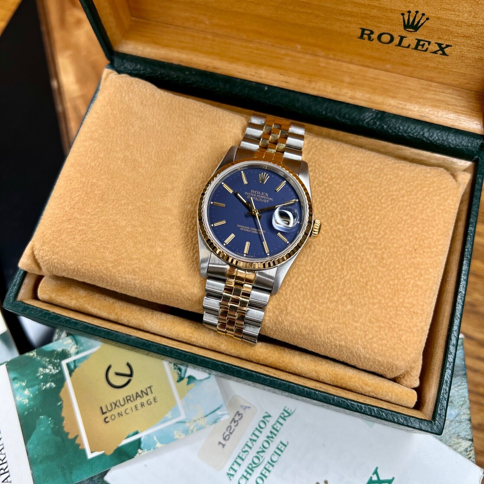 ROLEX DATEJUST RARE BLUE-PURPLE INDEX DIAL 18K GOLD & STEEL JUBILEE 116233 - Luxuriant Concierge