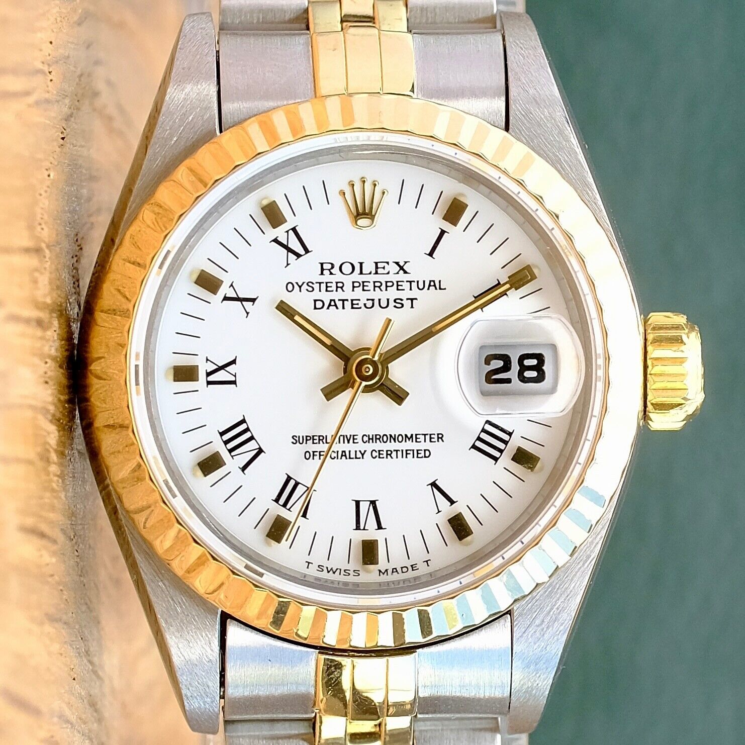 ROLEX DATEJUST WHITE INDEX DIAL 18K GOLD & STEEL JUBILEE WATCH 69173 - Luxuriant Concierge