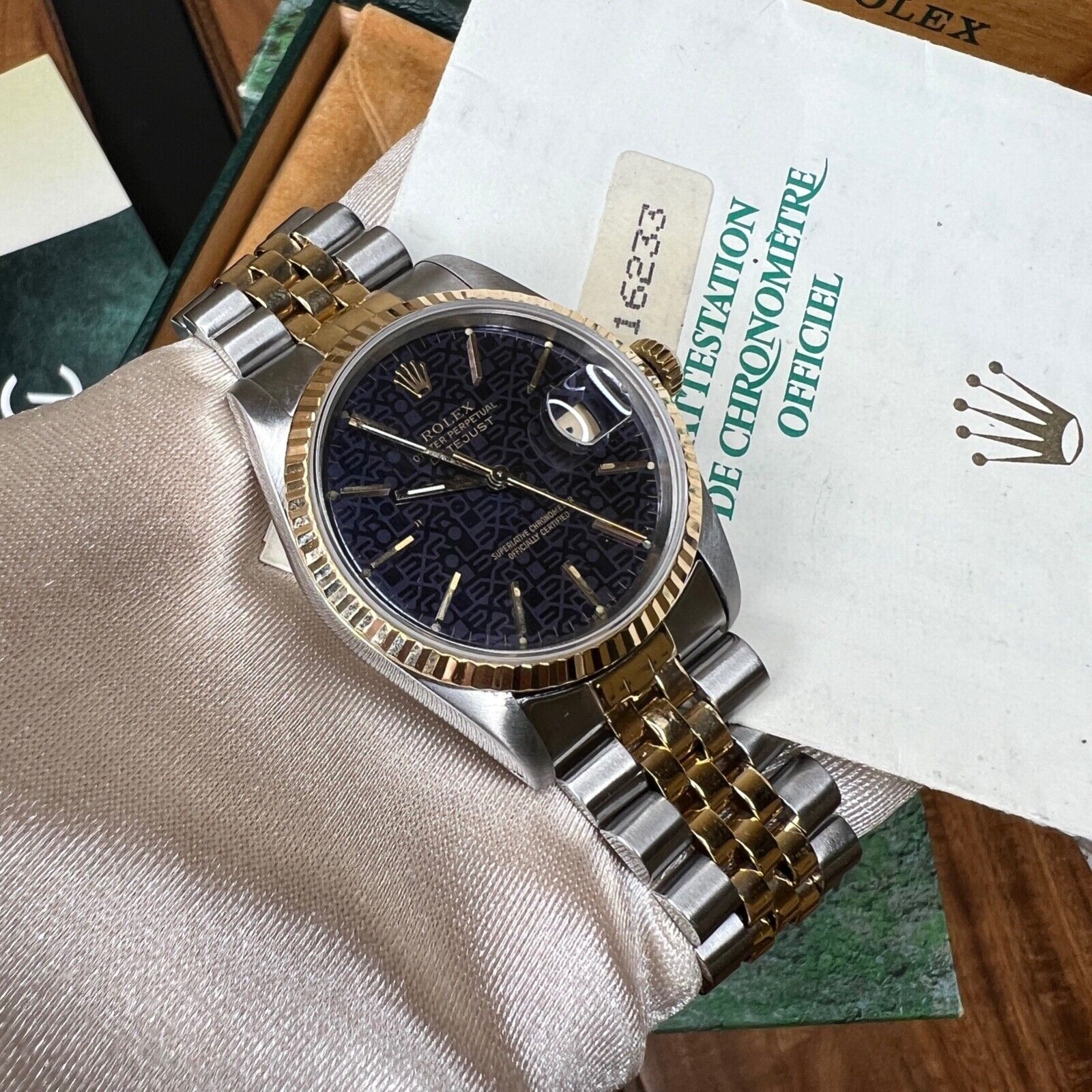 ROLEX DATEJUST PURPLE JUBILEE INDEX DIAL 18K GOLD & STEEL JUBILEE 116233 - Luxuriant Concierge