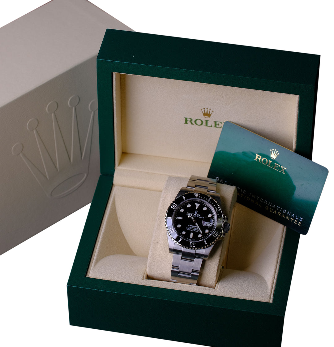 Rolex Submariner Black Dial  Oyster Band 126610 - luxuriantconcierge