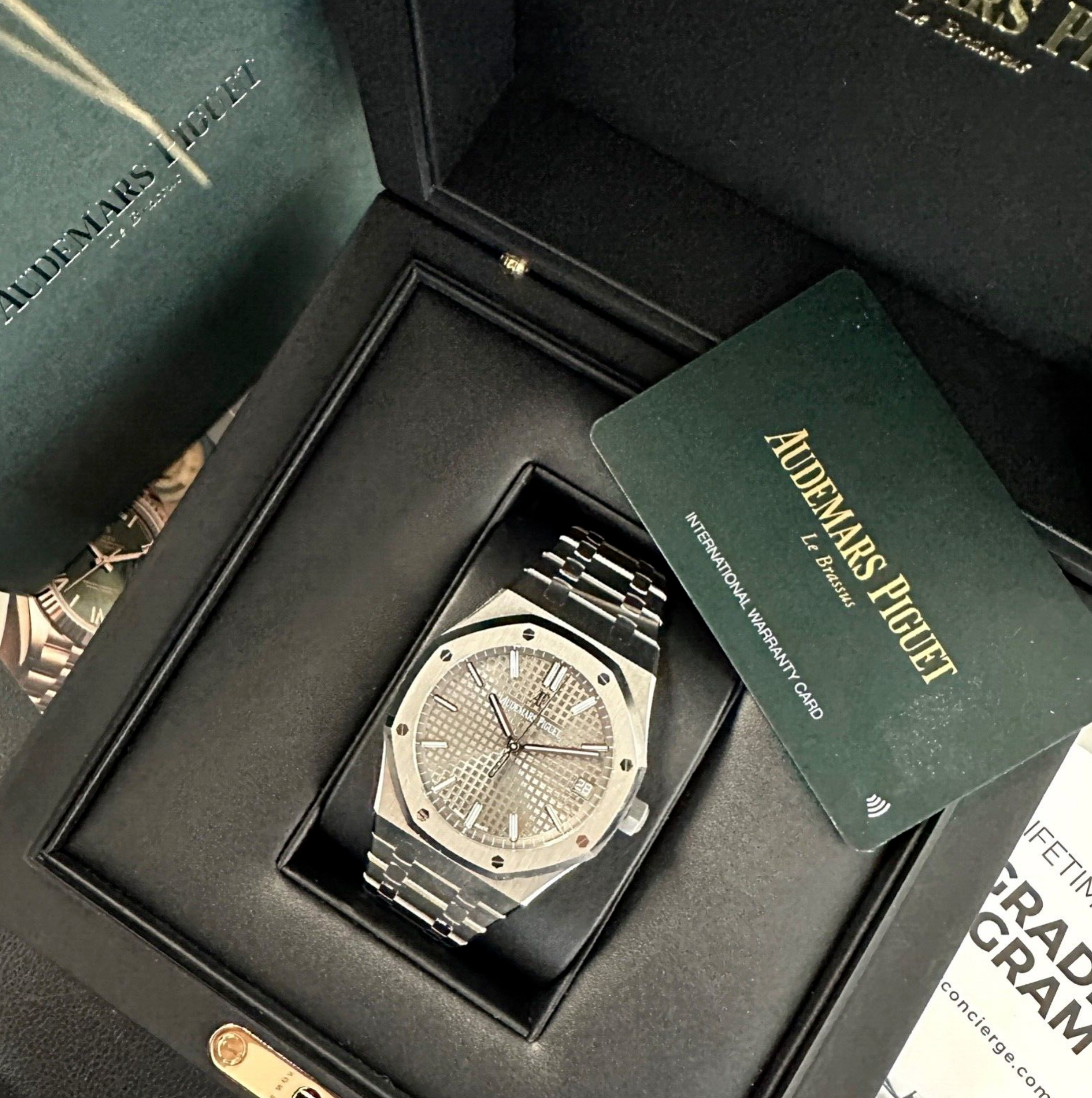 Audemars Piguet Royal Oak Stainless Steel Gray 15500 - luxuriantconcierge