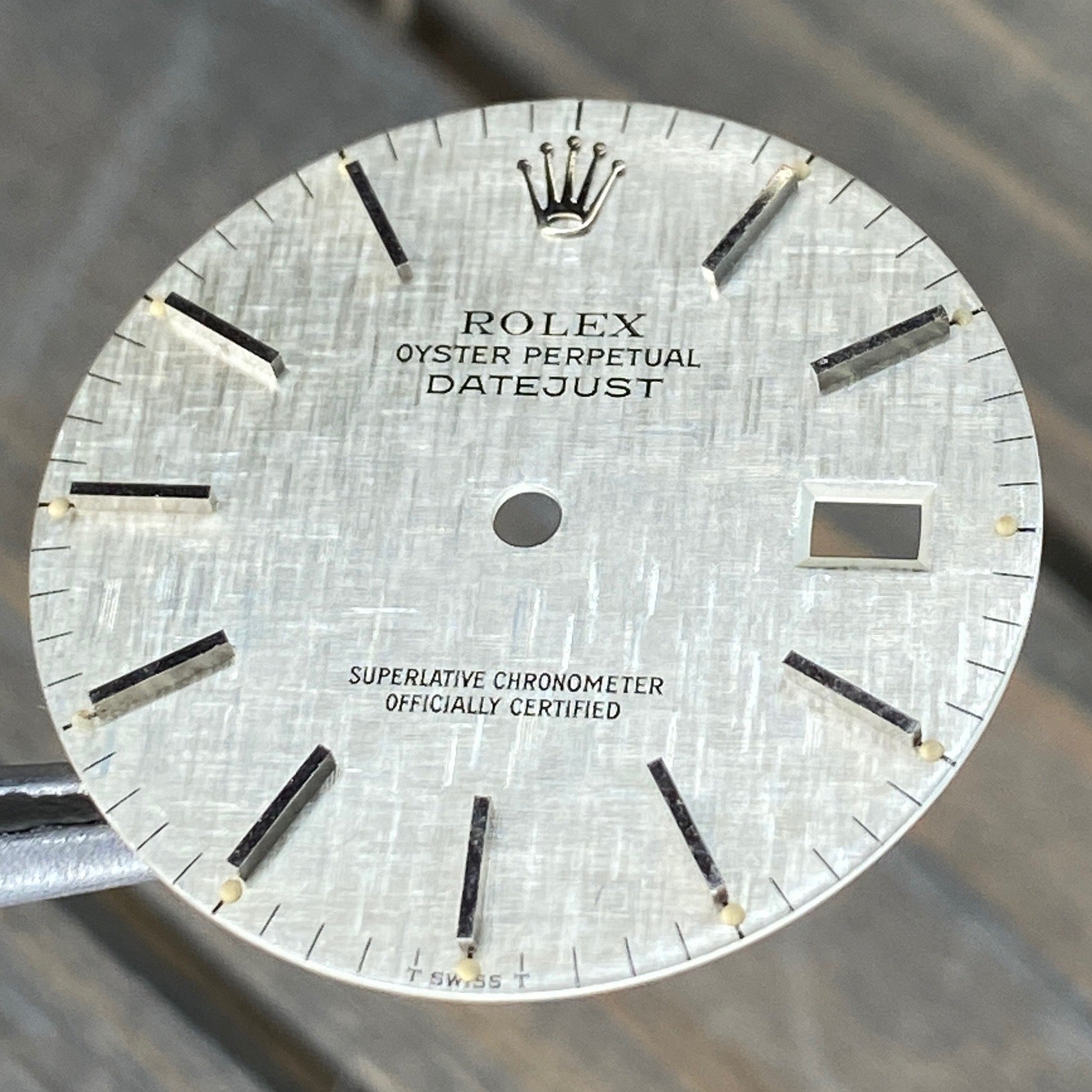 Rolex Datejust Silver Linen Index Dial - luxuriantconcierge