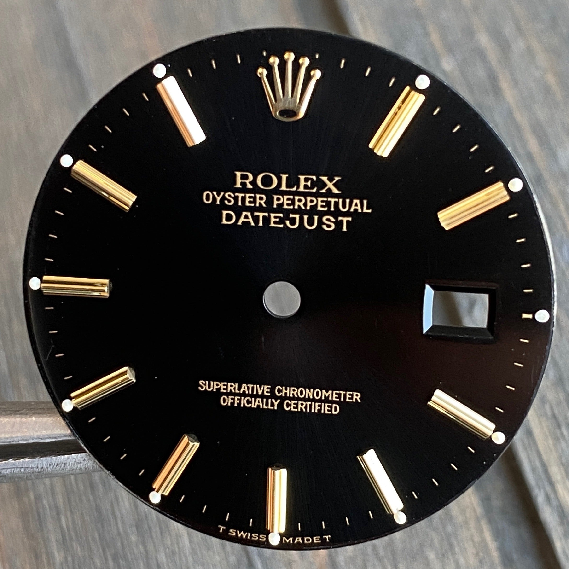 Original Rolex Datejust Black Index Dial 36mm Two-Tone - Quickset Movement - luxuriantconcierge