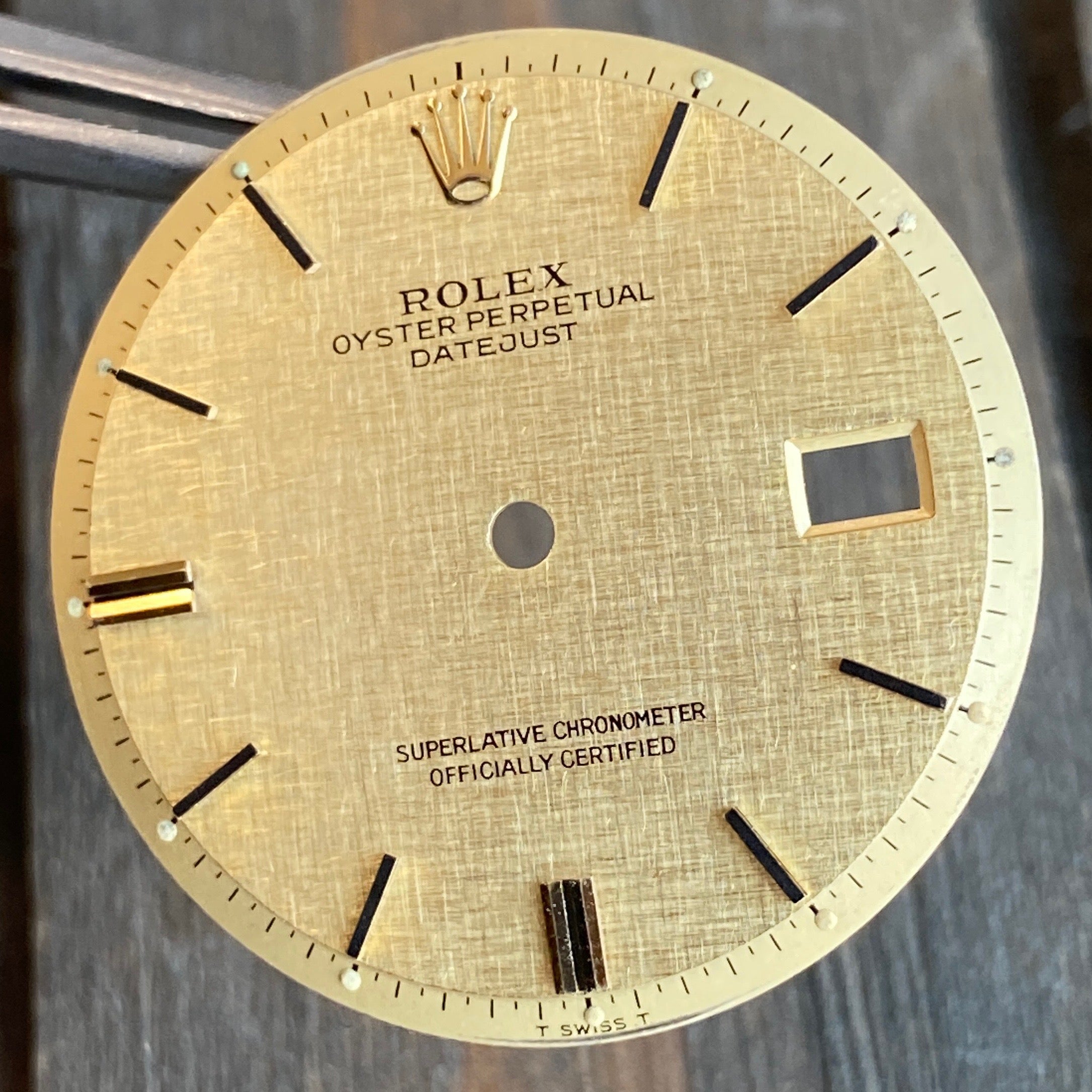 Rolex Datejust Champagne Linen Pie-Pan Dial - luxuriantconcierge