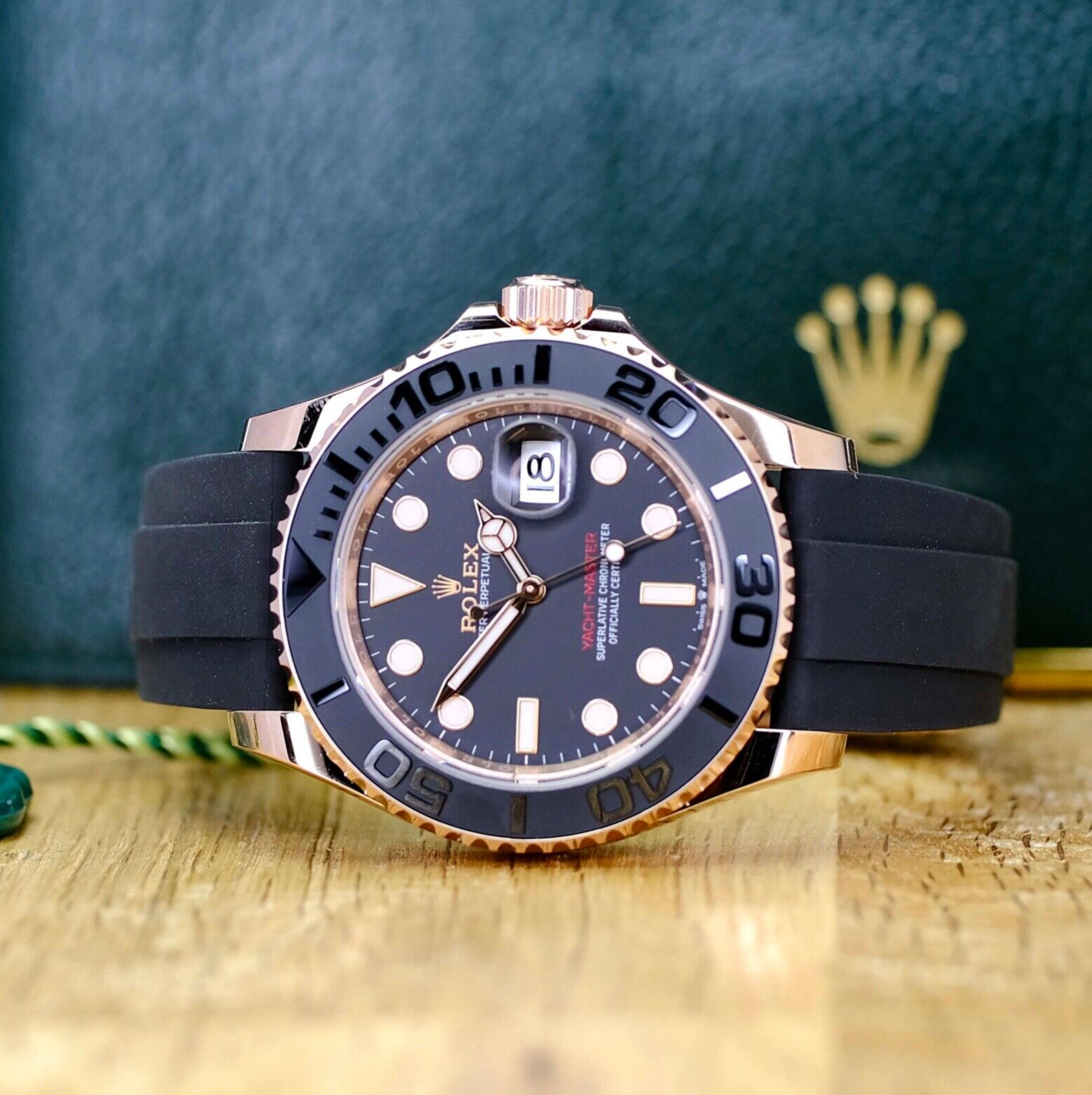 New 2023 Rolex Yacht-master 18K Rose Gold Black Dial Oysterflex 126555 Watch - luxuriantconcierge