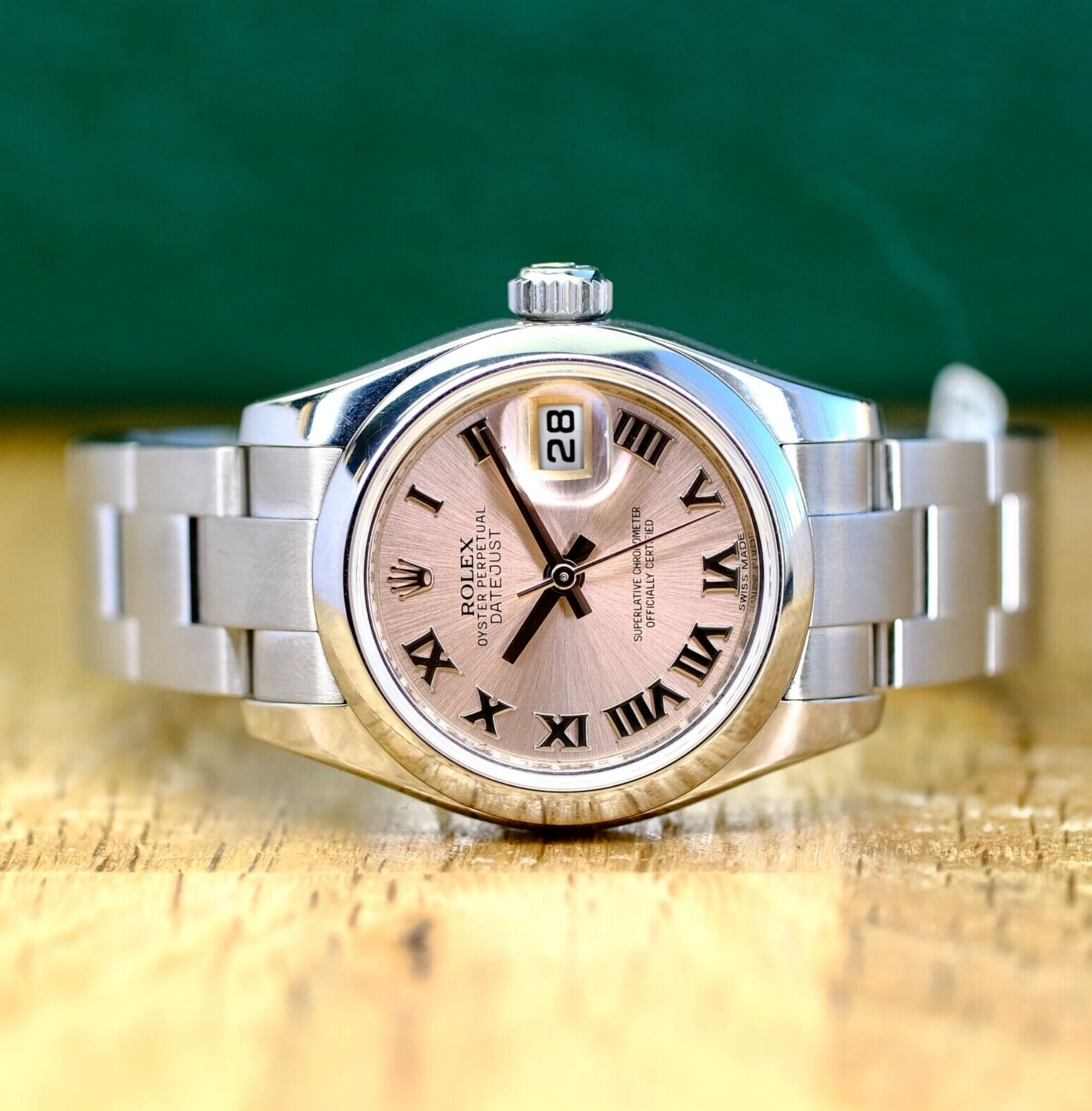 Rolex Datejust Ladies Pink Roman Smooth Bezel Oyster 179160 Watch - luxuriantconcierge