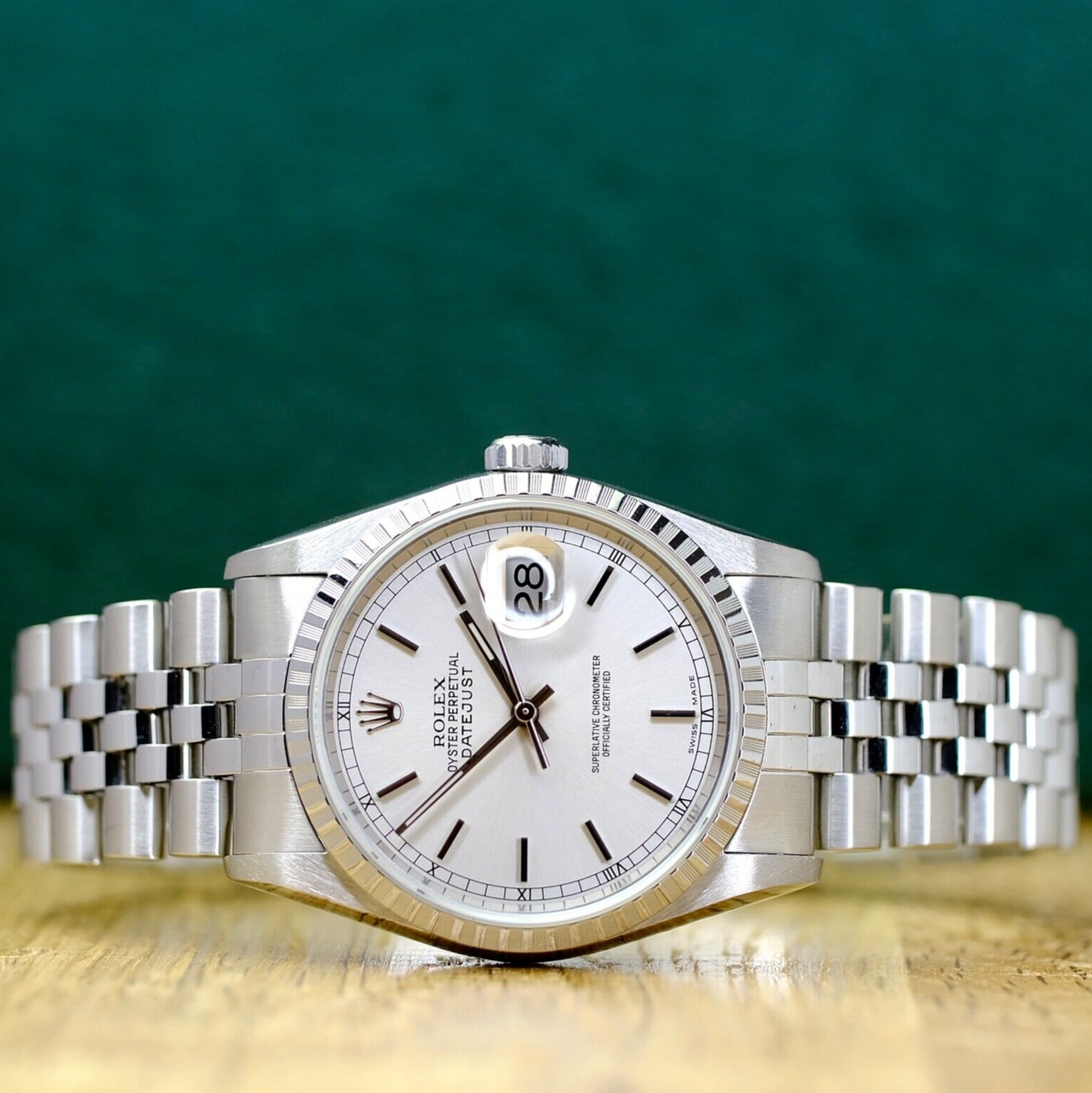 Rolex Mens Datejust SS Silver Index Dial Engine-turned Bezel 16220 Watch - luxuriantconcierge